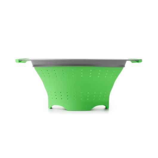 OXO 3.5 Quart Collapsible Colander - Space Saving Kitchen Strainer for Pasta, Vegetables & Fruits - Perfect for Small Kitchens, Camping & RV Use