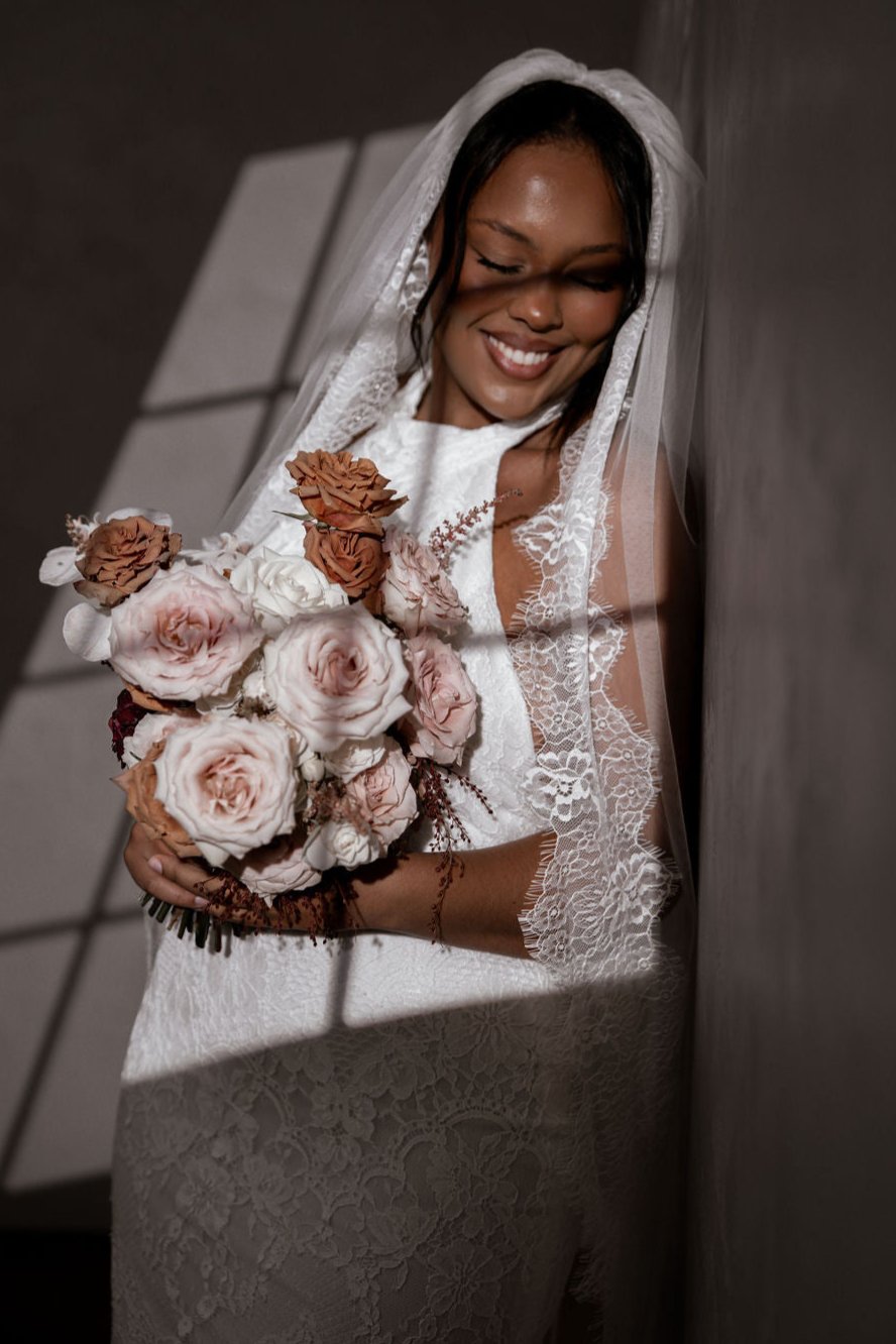 Alice Veil - Elegant Wedding Veil for Brides | Perfect for Ceremonies, Photos & Special Occasions
