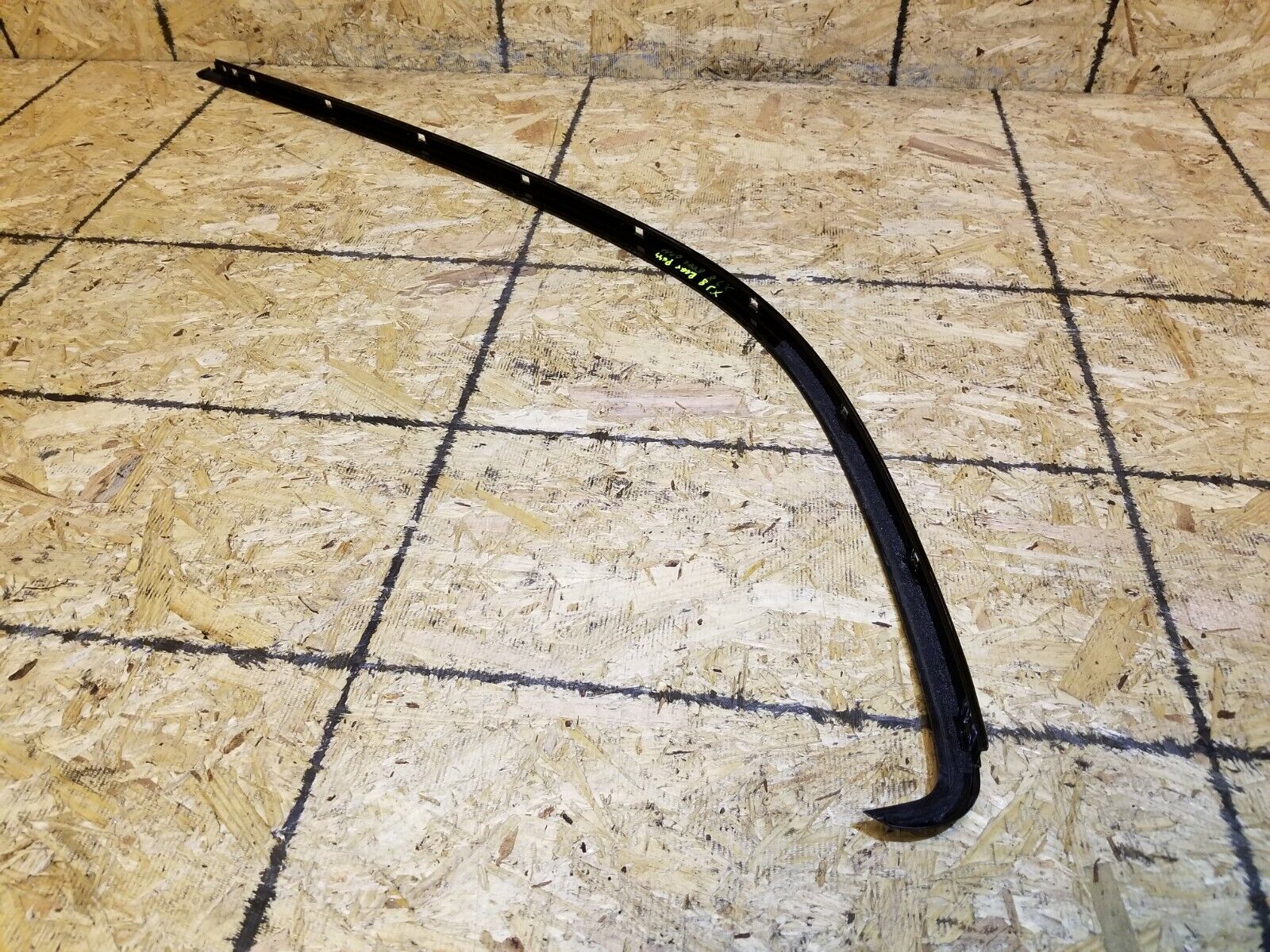 2004-2009 Jaguar XJ8 Rear Right Passenger Upper Door Window Trim Molding - OEM Replacement Part - Perfect for Window Seal Repair & Car Restoration Projects