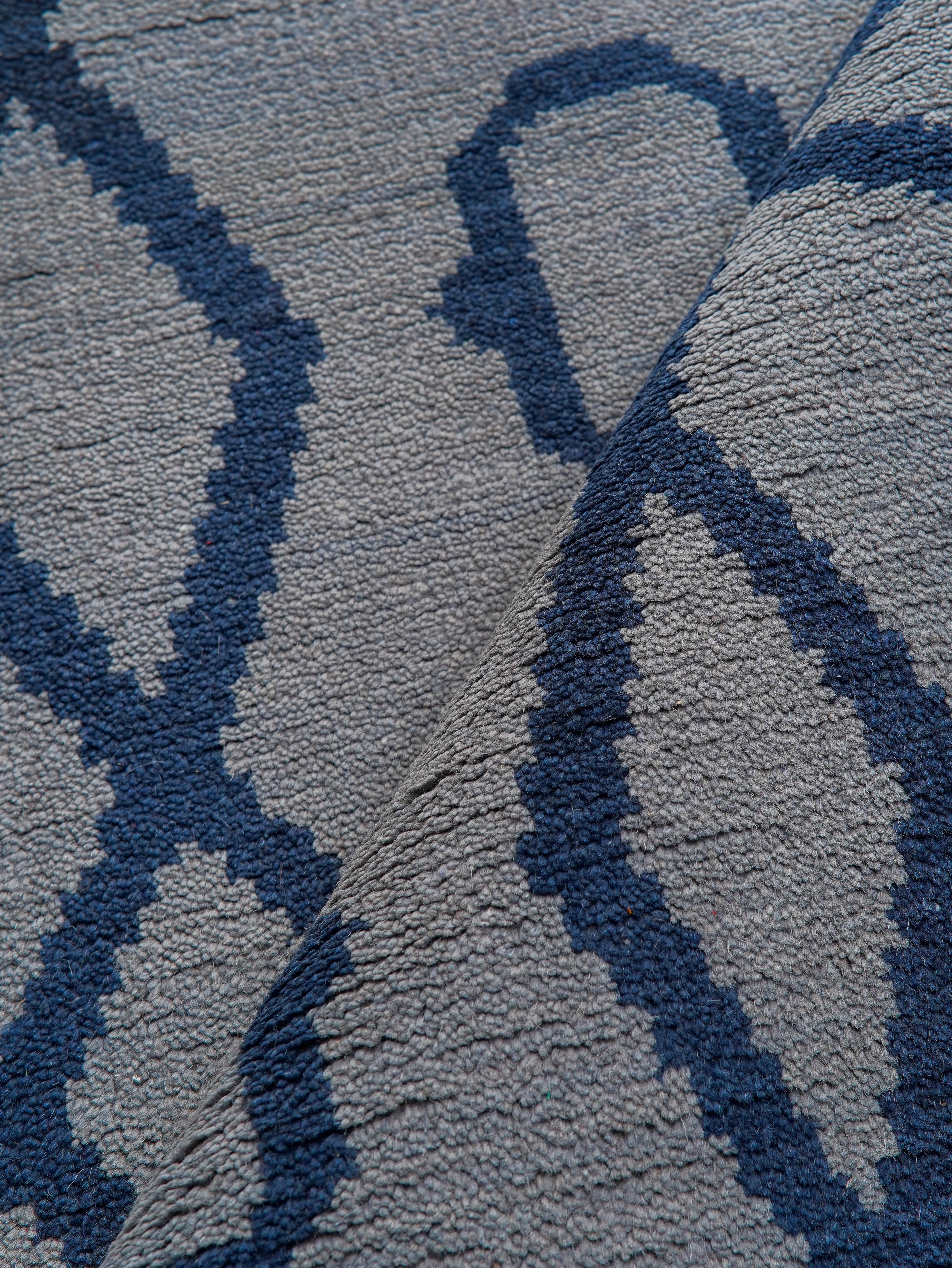 Handmade Hexagonal Hand Knotted Wool Rug - Boho Chic Home Decor for Living Room, Bedroom, or Nursery