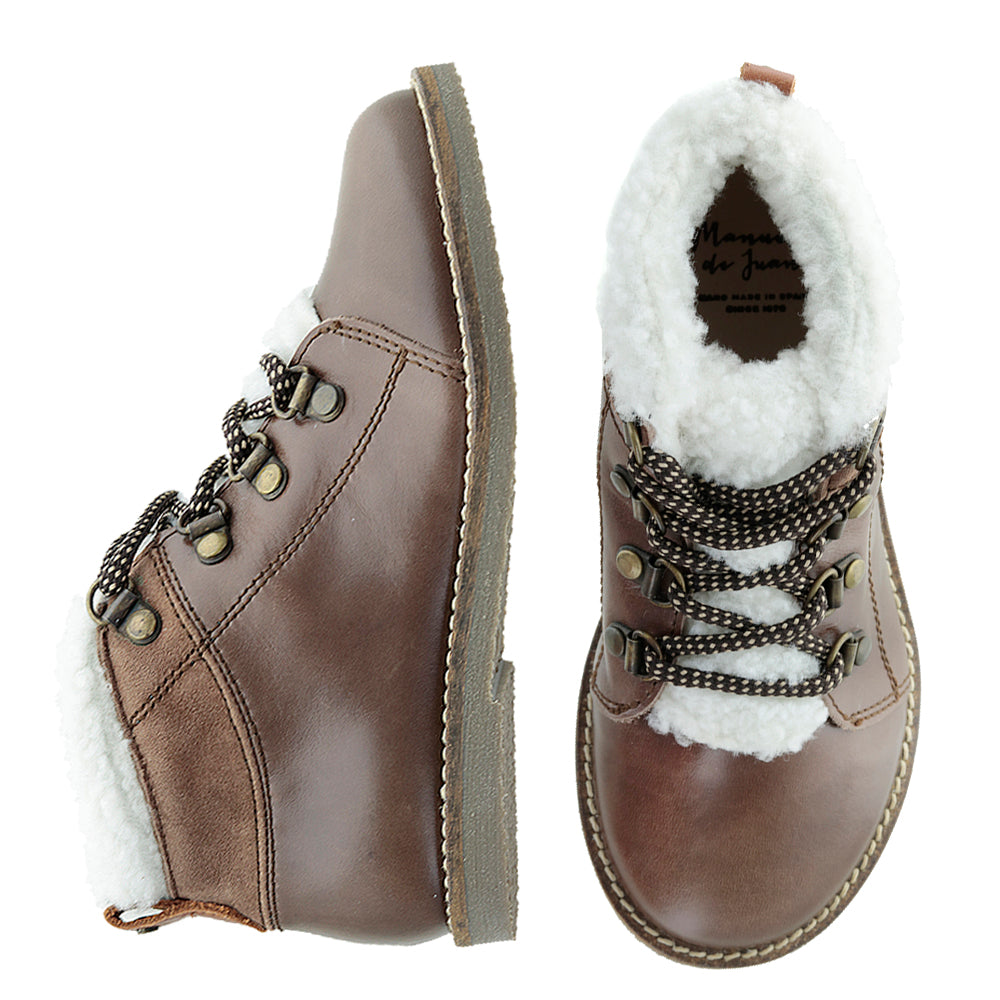 Manuela de Juan Boys & Girls Deian Bootie - Brown Sierra | Comfortable & Stylish Leather Boots for Kids, Perfect for School, Play & Outdoor Adventures