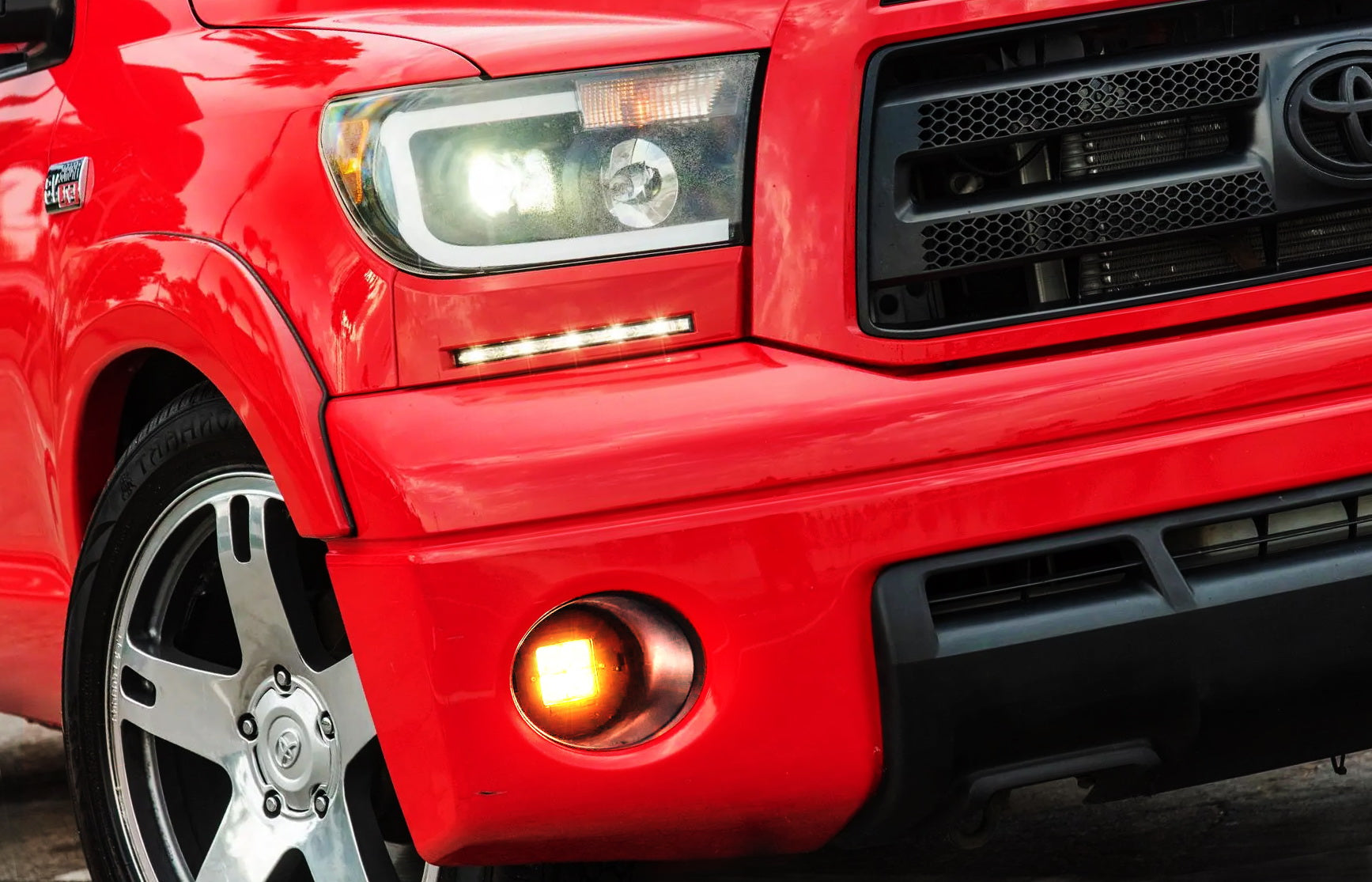 40W Amber LED Pod Fog Lights with Mounting Bezel Panels & Wiring Kit - Compatible with Toyota Tundra, Tacoma, Sequoia - Off-Road, Foggy Weather & Night Driving Safety Lights