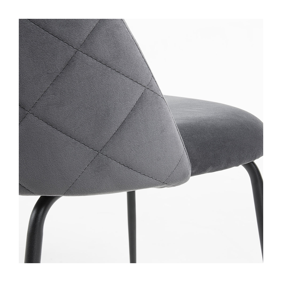 Ivonne Velvet Dining Chair - Modern Upholstered Accent Chair for Kitchen, Dining Room & Office - Soft Velvet Fabric with Sturdy Metal Legs - Elegant Home Decor for Small Spaces
