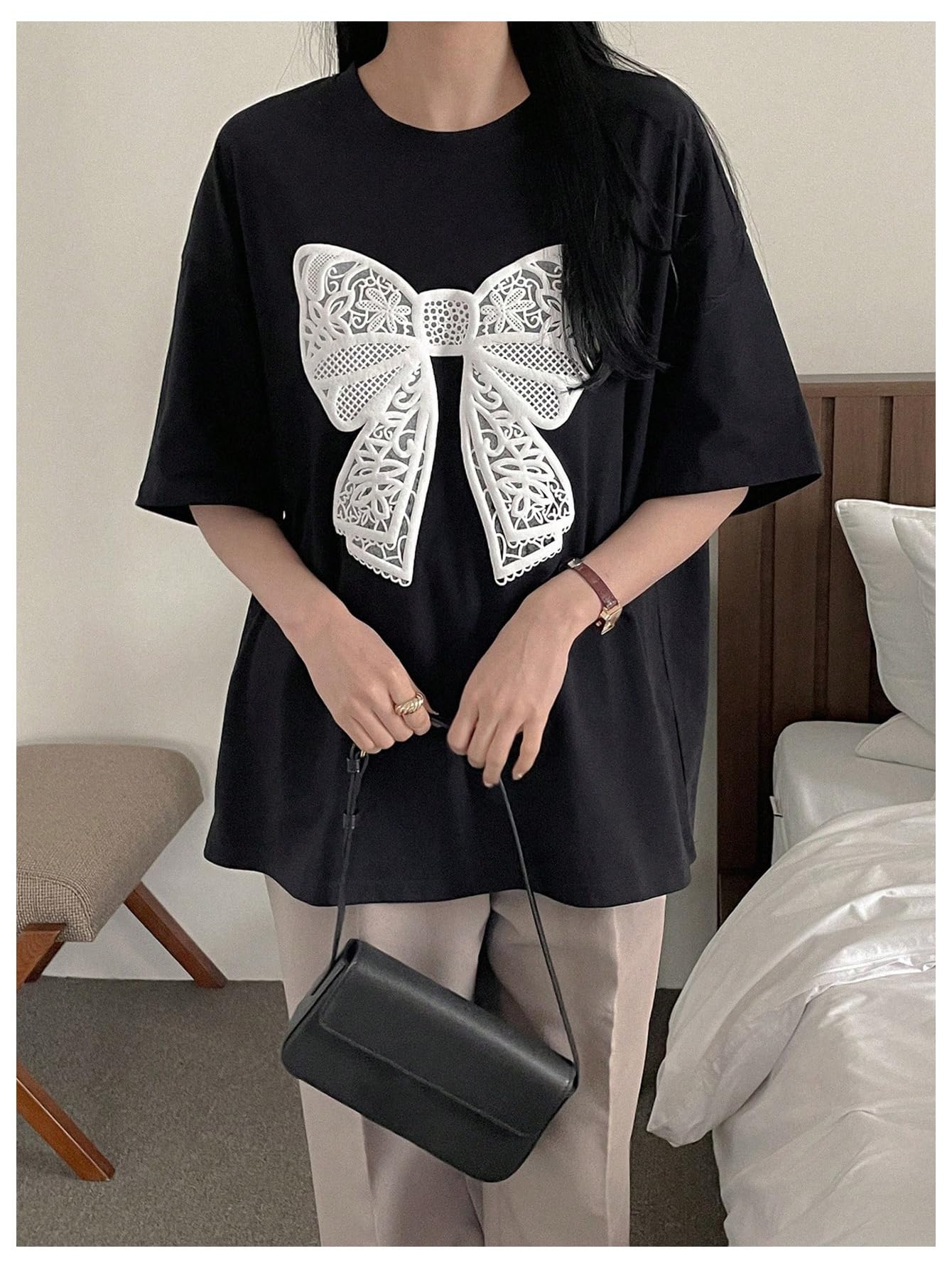 Women's Oversized Graphic T-Shirts - Short Sleeve Crewneck Casual Loose Fit Summer Tee Tops | Trendy Streetwear for Everyday Wear, Weekend Outfits & Vacation Style