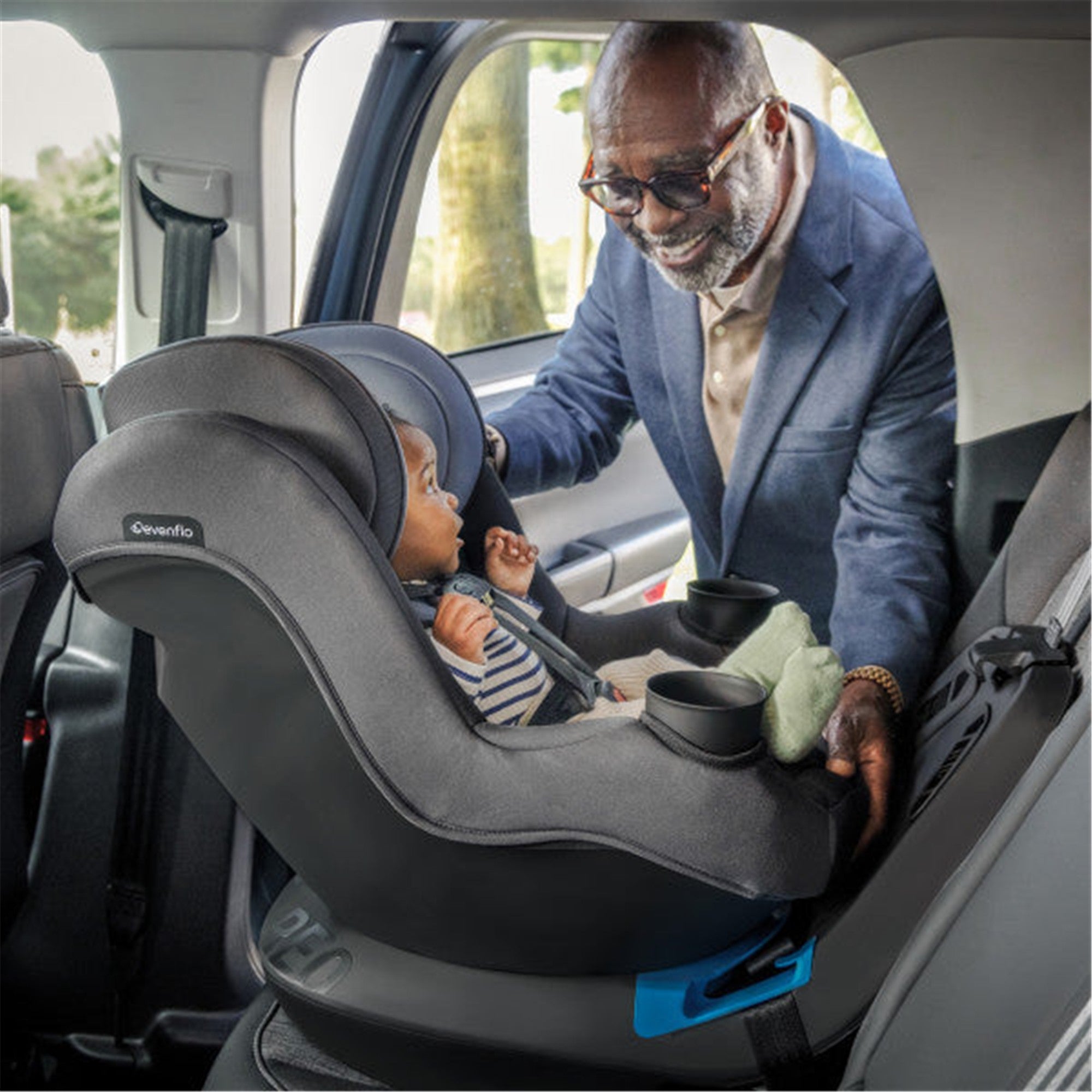 Evenflo Revolve360 Rotational Convertible Car Seat - 360° Swivel Infant to Toddler Car Safety Seat with Easy Installation | Perfect for Family Travel & Daily Commute