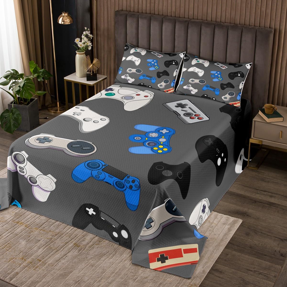 Manfei Twin Size Video Game Bedspread Set - Modern Gamer Gamepad Design Quilted Coverlet with Pillowcase for Teens & Kids | Gaming Bedding for Boys Room Decor | Perfect for Gaming Themed Bedrooms & Sleepovers