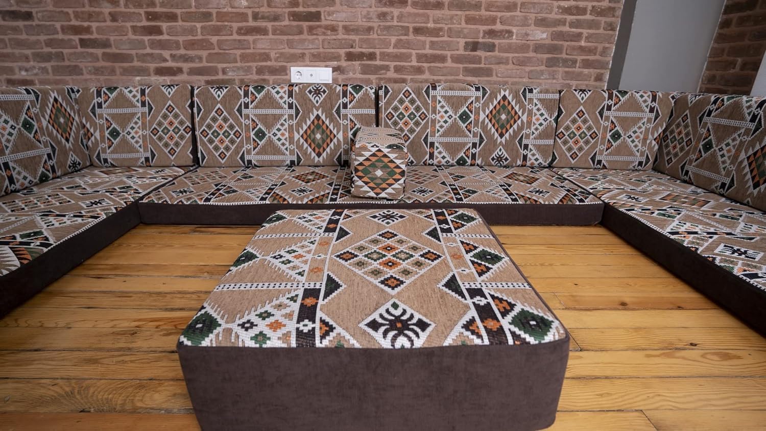Modern Living Room Sofa Set with Arabic Seating Cushions - Modular U-Shaped Sofa & Ottoman - Arabic Majlis & Turkish Home Decor - Bohemian Style Furniture for Cozy Gatherings & Relaxation