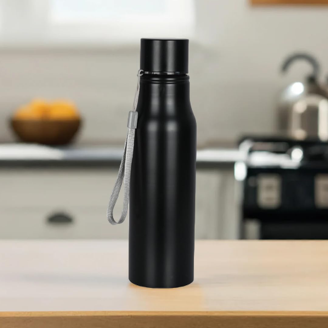 Giftana 750ml Stainless Steel Water Bottle - Insulated Single Wall for Hot & Cold Drinks - Leakproof & Durable for Office, Gym, Hiking, Travel - Perfect Gift for Men, Women, Dad (Black) | Stay Hydrated at Work, Outdoor Adventures & Daily Activities