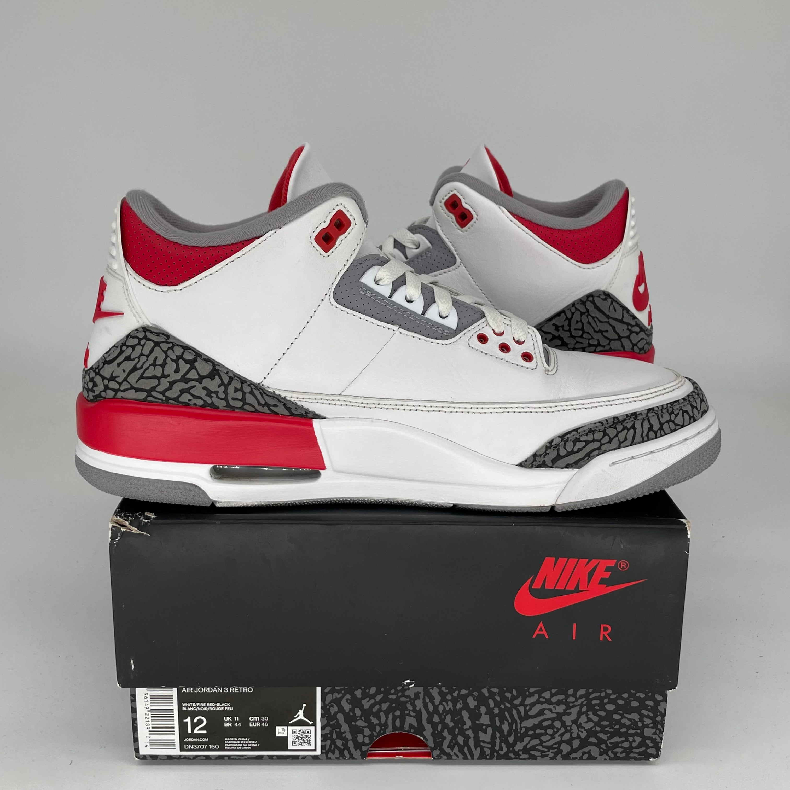 Air Jordan 3 Retro 'Fire Red' Men's Basketball Shoes Size 12 (DN3707-160) - Perfect for Streetwear & Court Performance