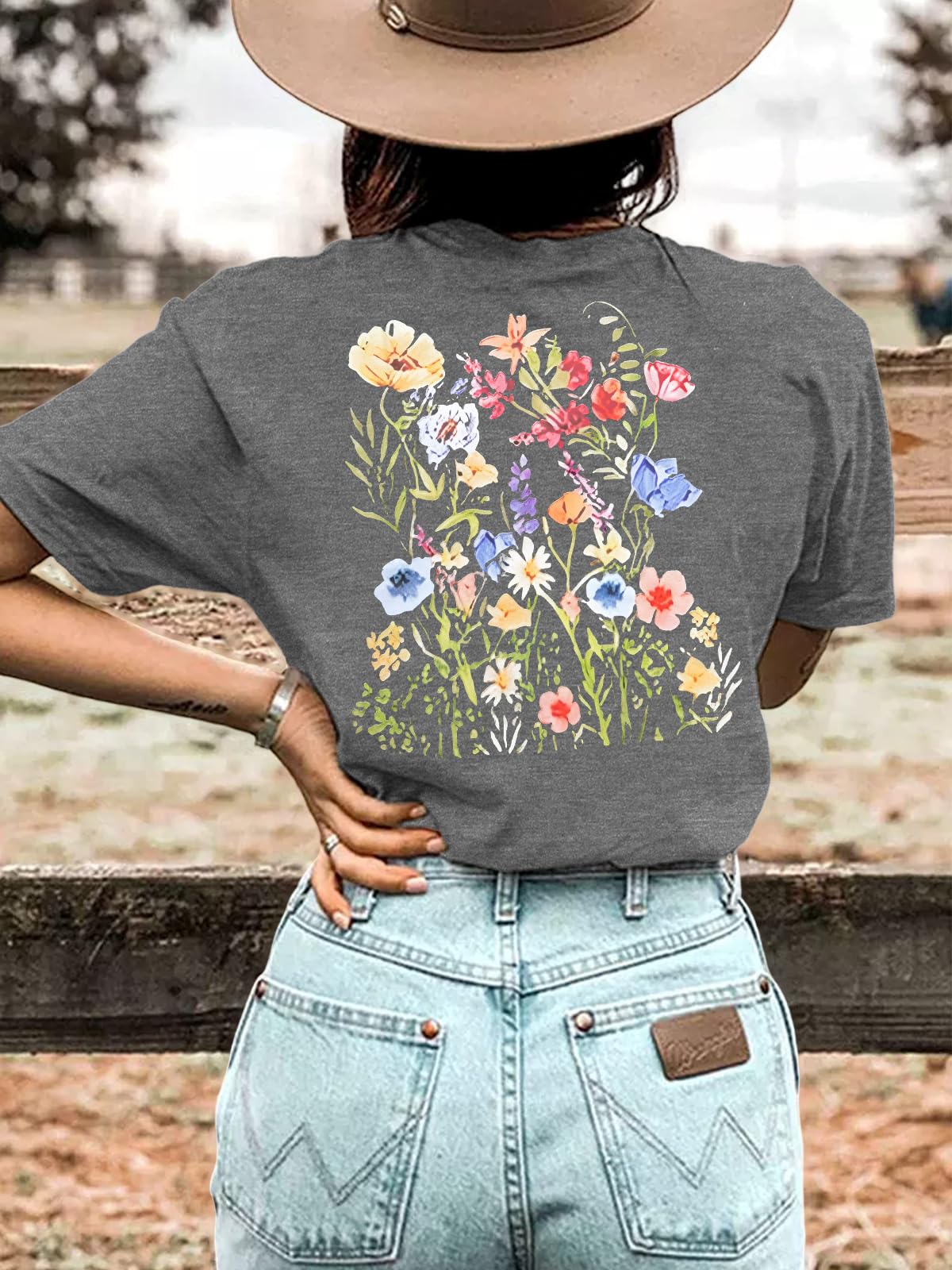 Anbech Women's Boho Wildflowers Print Short Sleeve T-Shirt - Loose Fit Botanical Graphic Tee for Casual Wear, Summer Outfits & Music Festivals