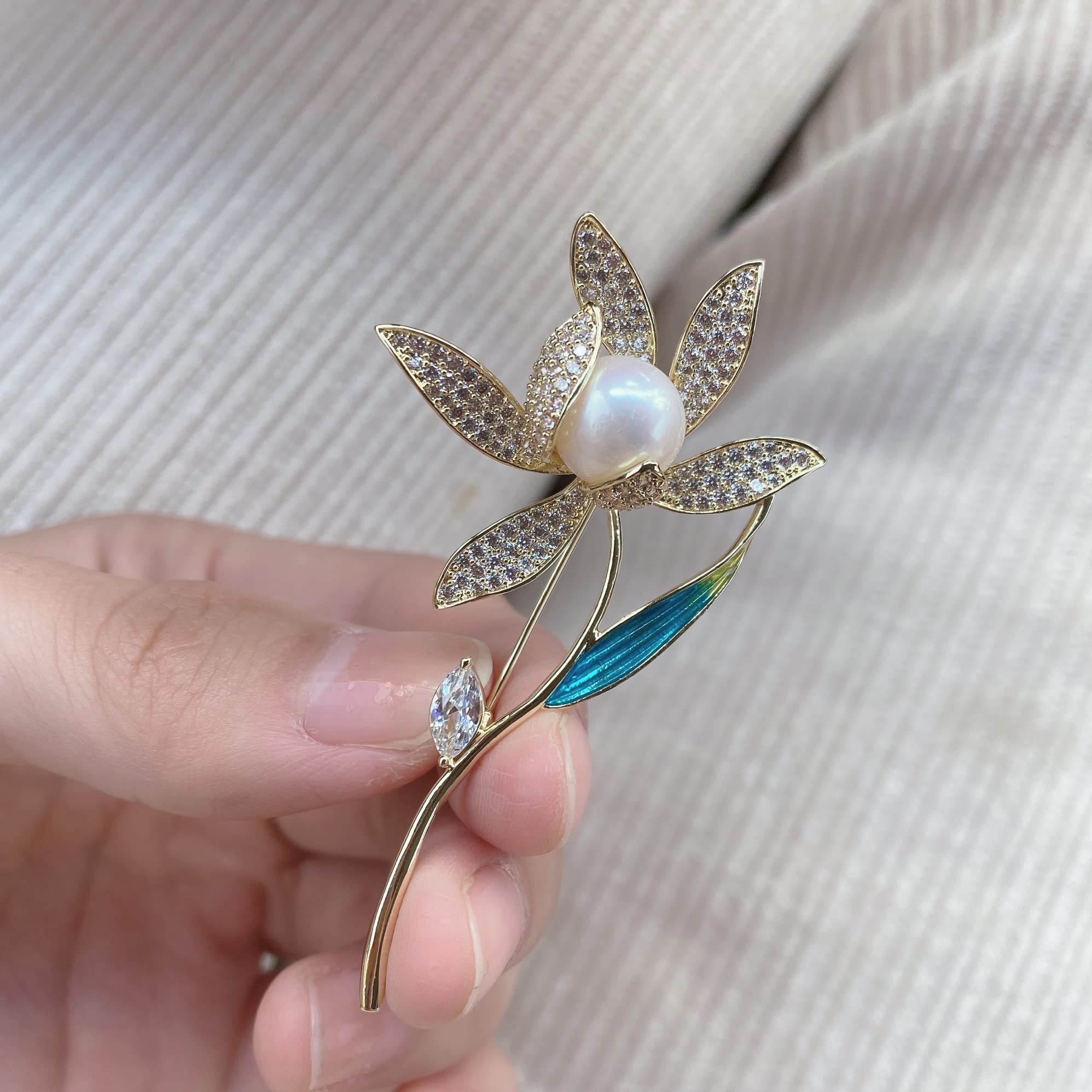Elegant Gold-Tone Flower Wedding Corsage Brooch with Rhinestones & Pearls - 2.6