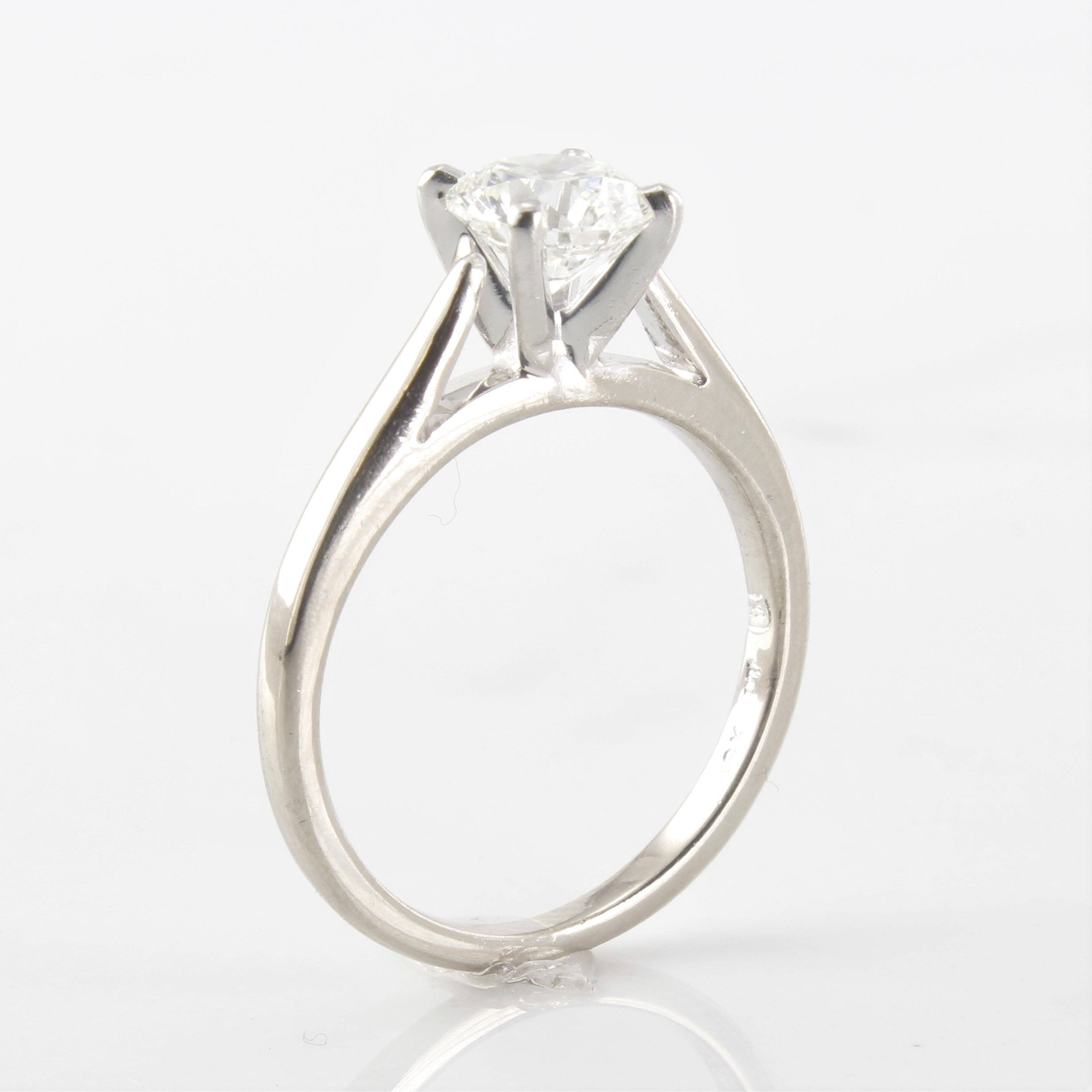 GIA Certified 0.85 Carat Internally Flawless Diamond Solitaire Engagement Ring - Round Cut, I Color, Size 5.5 - Perfect for Proposals, Anniversaries & Special Occasions
