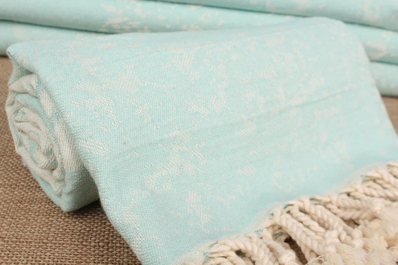 Premium Mint Green Turtle Print Turkish Beach Towel - Large, Soft & Absorbent for Pool, Sand & Sunbathing - Perfect Summer Vacation Accessory