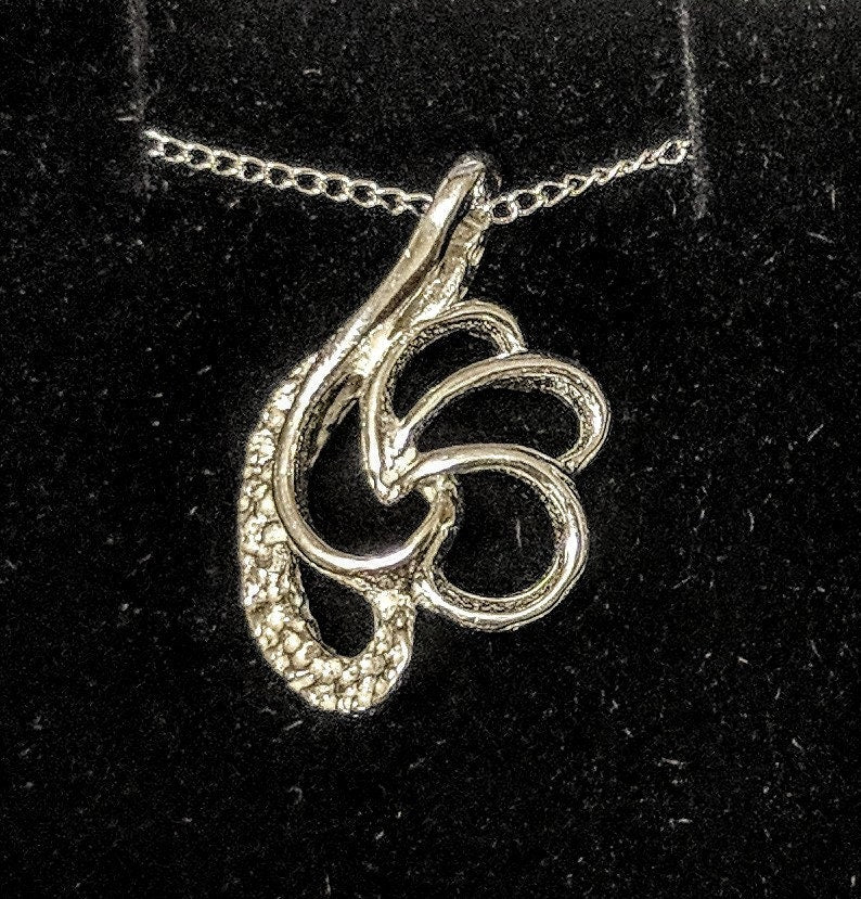 Free Form Pendant with 18