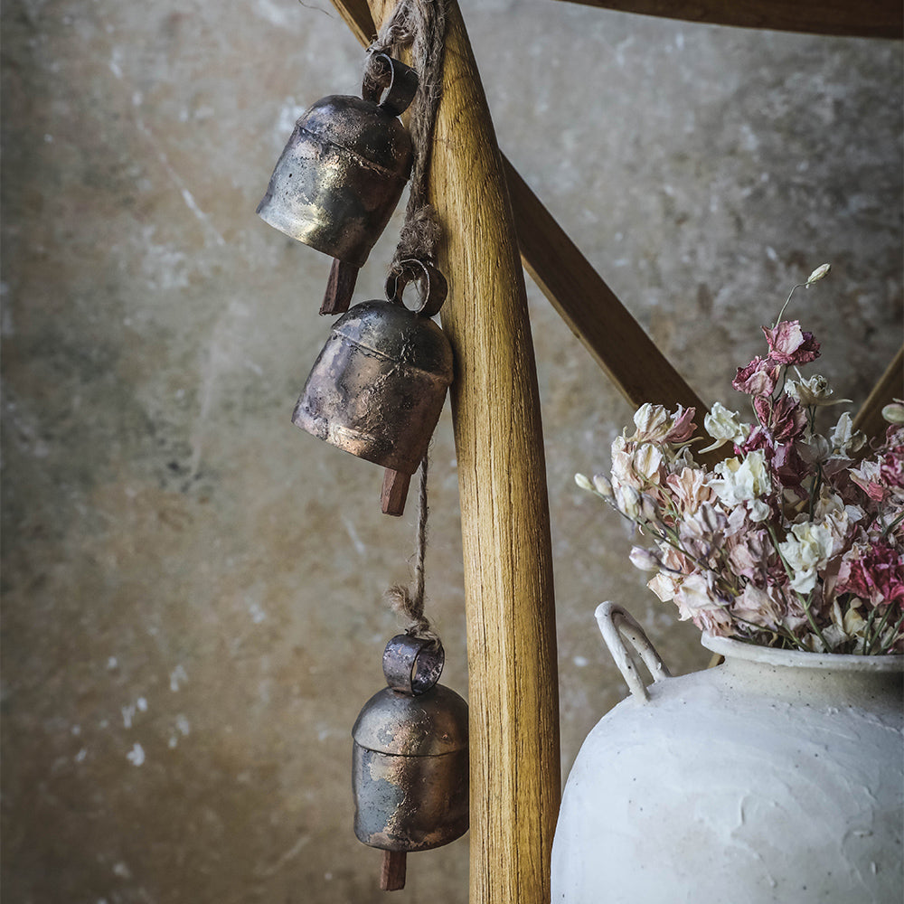 Cascading Bell Chime - Elegant Wind Chime for Outdoor Garden Decor & Relaxation | Perfect for Patio, Yard, and Meditation Spaces