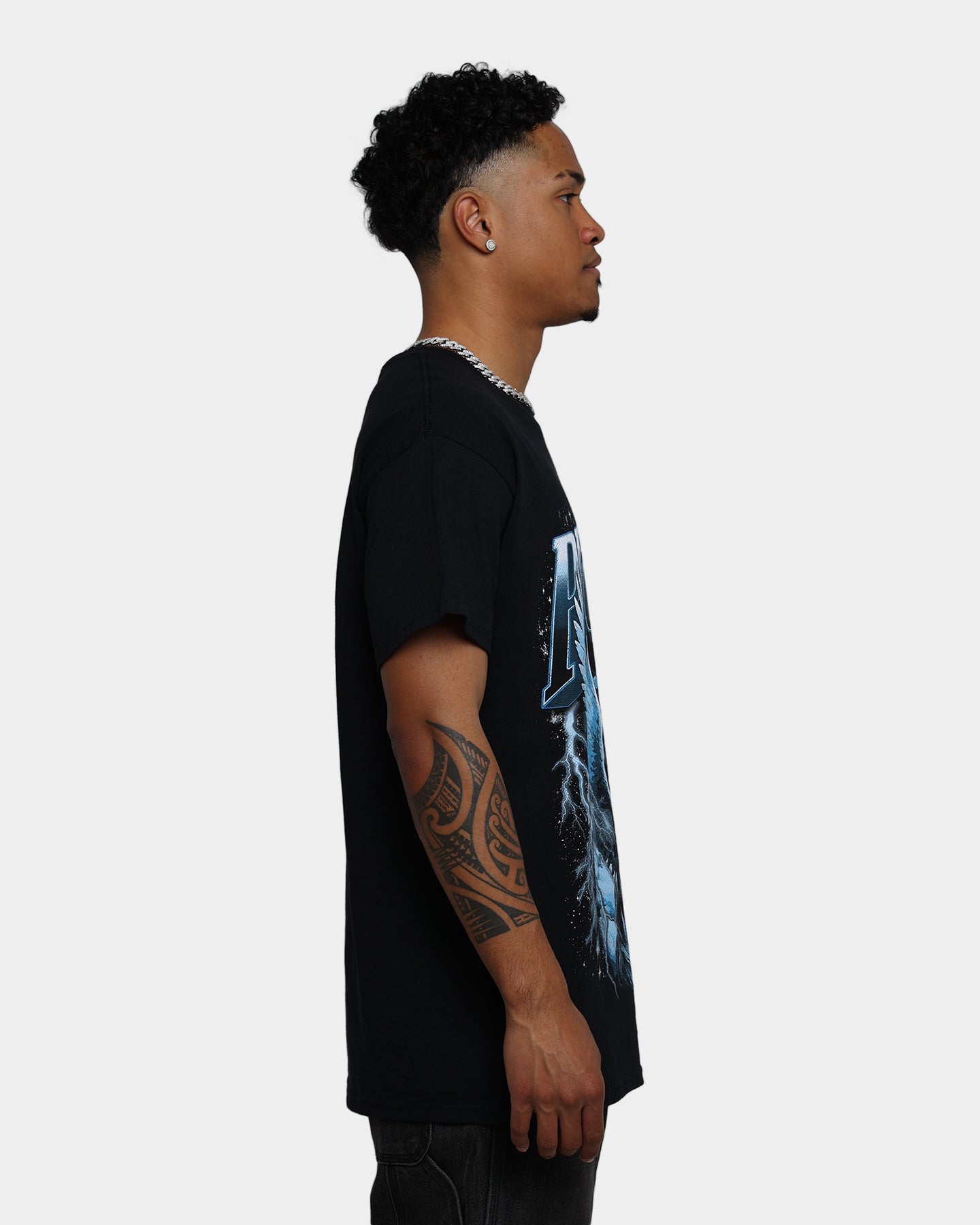 Vintage Pegasus Graphic T-Shirt for Men & Women - Soft Cotton Black Tee - Perfect for Casual Wear, Street Style & Retro Fashion