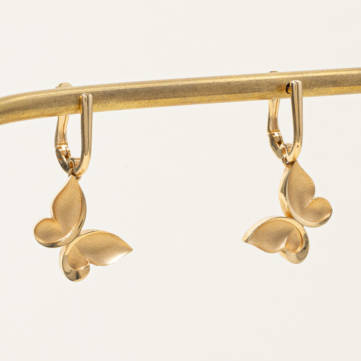 18K Yellow Gold Butterfly Earrings for Women - Elegant & Hypoallergenic Jewelry Gift for Birthday, Anniversary, or Special Occasion - Perfect for Parties, Weddings, and Everyday Wear