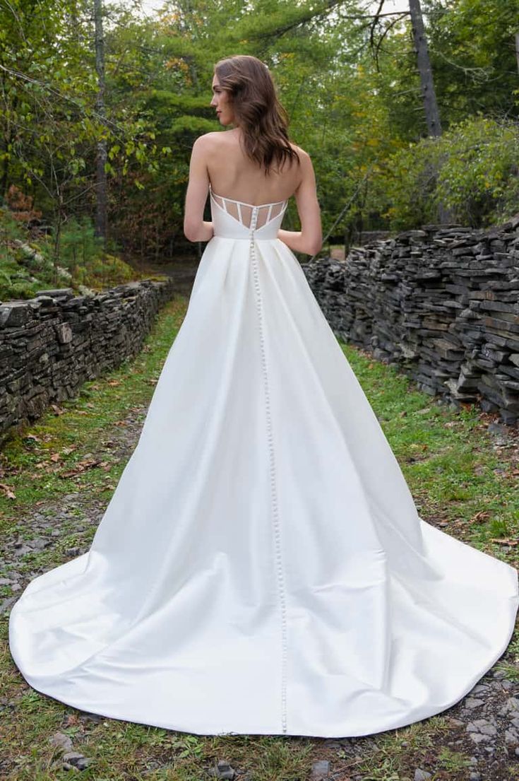 Jenny Yoo Mollie Gown - Elegant Wedding Dress for Brides | Perfect for Beach, Garden & Church Ceremonies