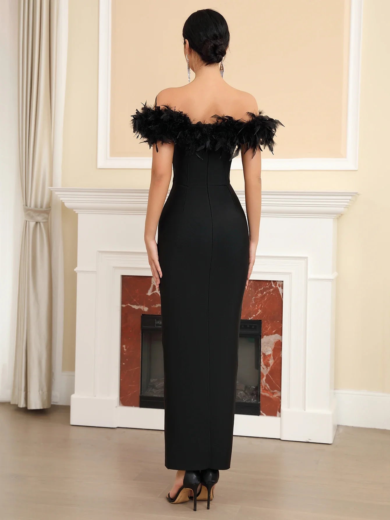 Sexy Black Feather V-Neck Strapless Bandage Maxi Dress for Women - Elegant Tight Bodycon Party Gown for Celebrity Events, Nightclubs & Evening Occasions