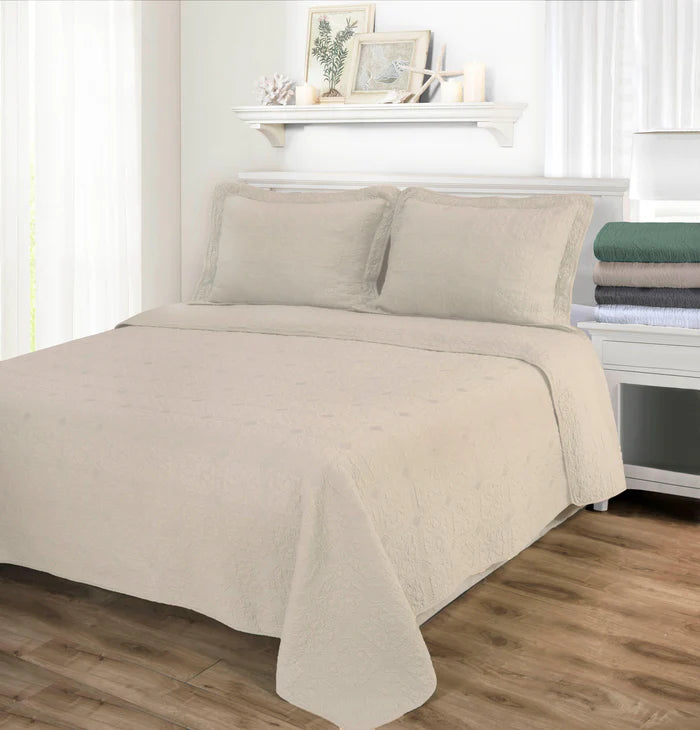 Corrington Cotton Reversible Floral Embroidered Geometric Quilt Set - King Size Bedding with Pillow Shams - Soft & Breathable for All Seasons - Perfect for Master Bedroom, Guest Room, or Dorm Decor
