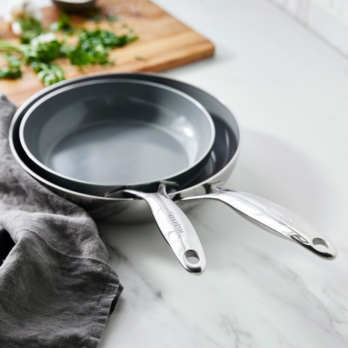 Valencia Pro Stainless Steel 8-Inch & 10-Inch Nonstick Fry Pan Set - Professional Cookware for Sauteing, Frying & Cooking Perfect Eggs