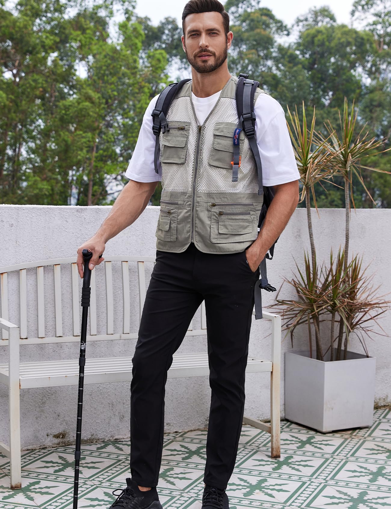 Gihuo Men's Utility Vest - Lightweight Fishing & Safari Vest with Multiple Pockets for Outdoor Adventures, Hiking, Travel & Summer Activities