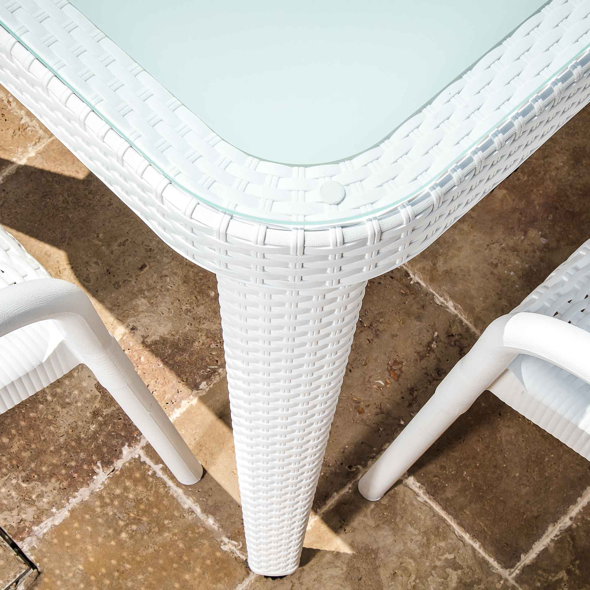 Weather-Resistant Outdoor Dining Table - 90x150cm White PP/Fiberglass Patio Furniture for Garden, Backyard & Poolside Dining - DG210
