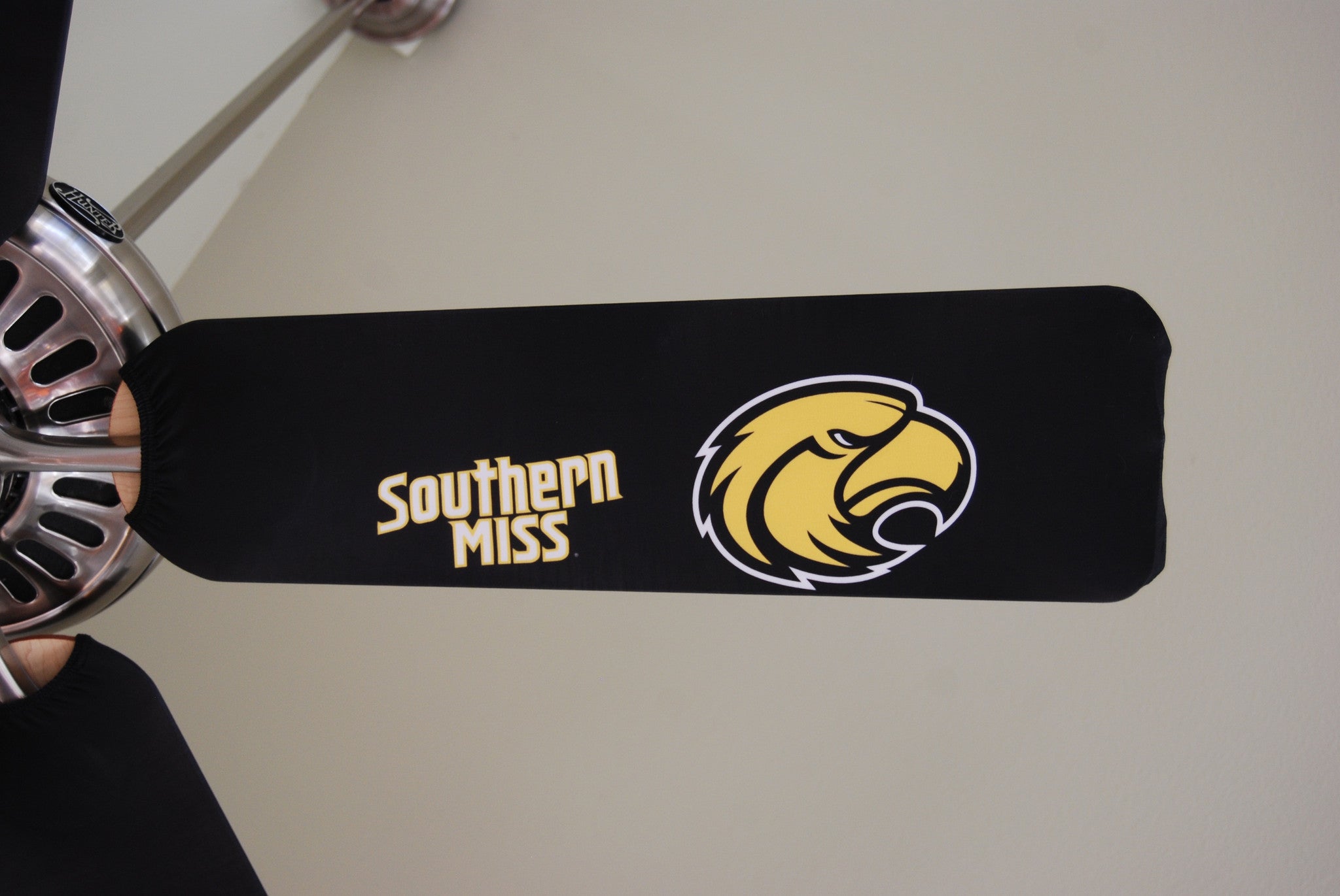 University of Southern Mississippi Golden Eagles Apparel & Merchandise - $19.99 Sale | Official Licensed Fan Gear for Sports Enthusiasts - Perfect for Game Days, Alumni Events & School Spirit Wear
