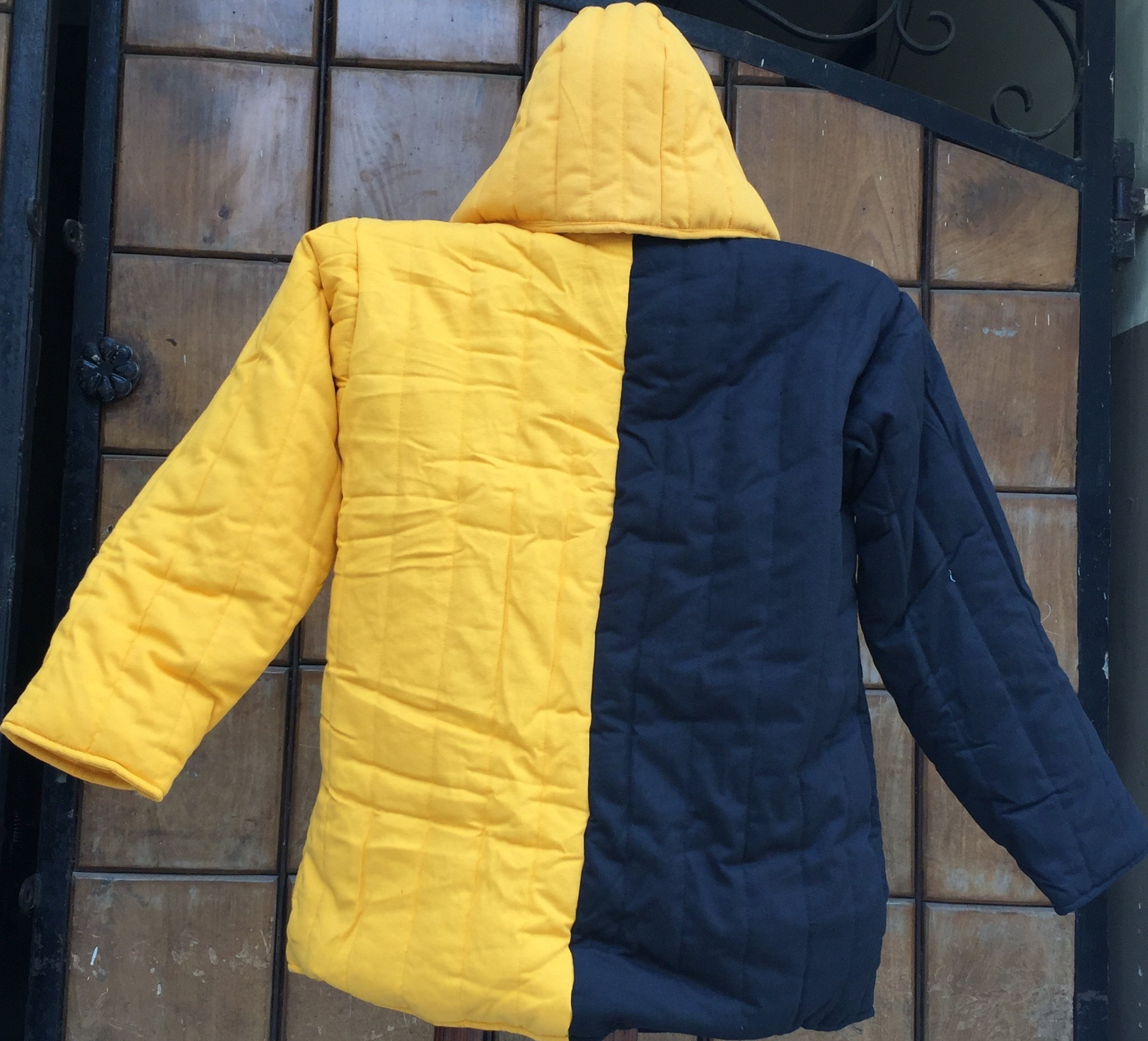 Premium Large Thick Padded Medieval Gambeson Coat - Yellow & Black Historical Reenactment Wear - Perfect for LARP, Cosplay & Renaissance Fairs