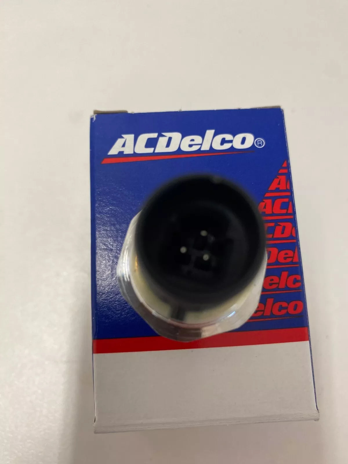 Genuine GM Holden VZ VE V6 Oil Pressure Switch for Commodore - Reliable Engine Protection for Daily Driving & Performance Upgrades