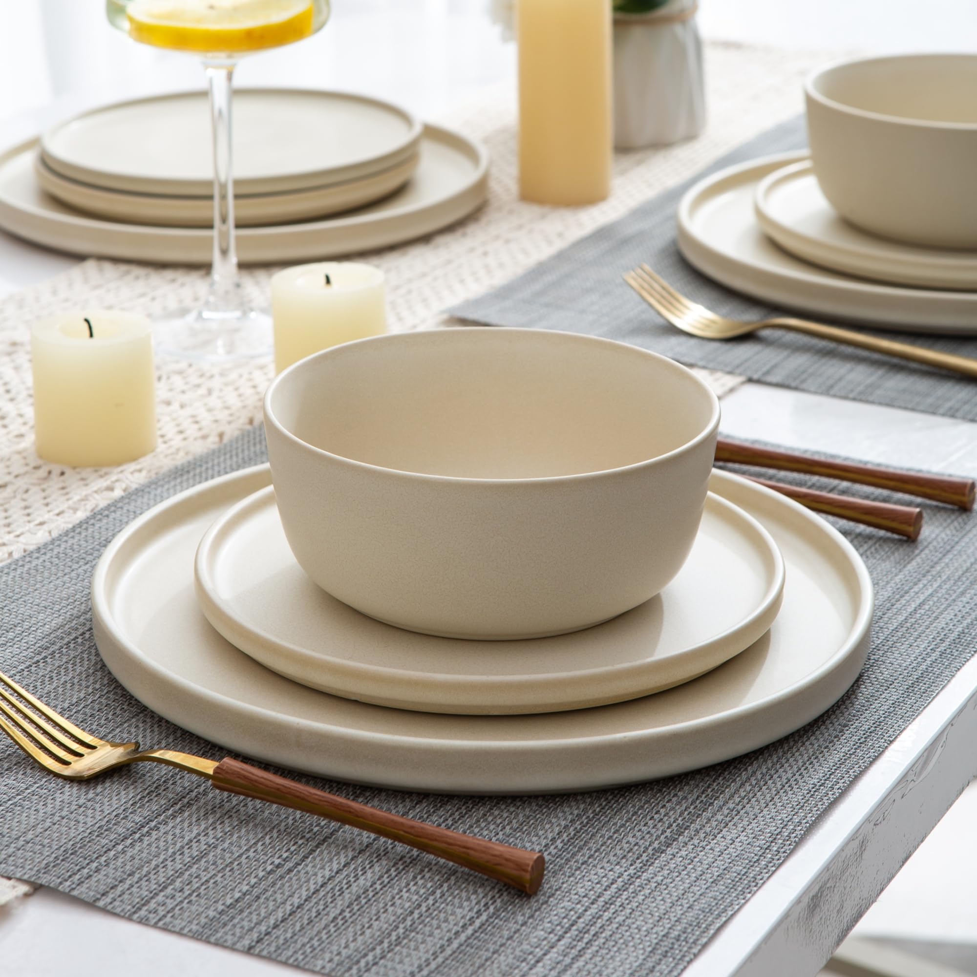 AmorArc 18-Piece Stoneware Dinnerware Set for 6, Chip & Crack Resistant Ceramic Plates & Bowls | Dishwasher & Microwave Safe | Elegant Round Dinnerware Set for Everyday Use, Family Dinners & Entertaining