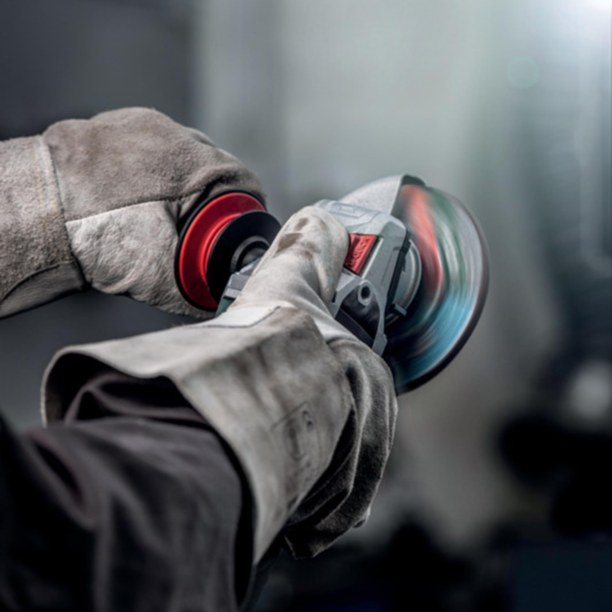 Metabo 18V Cordless 6-Inch Angle Grinder Kit with (2) 18V 5.5Ah Batteries & Brushless Motor - Safety Clutch, Brake & Paddle Switch - WPB 18 LT BL 11-150 Quick Kit - Perfect for Metal Cutting, Grinding & DIY Projects