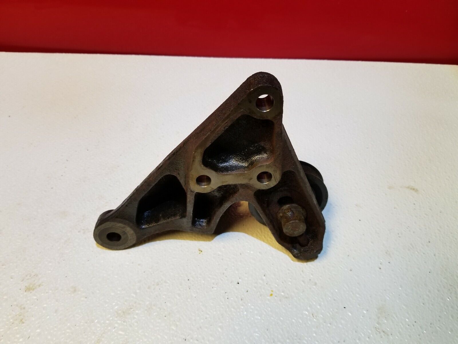 04 05 06 Scion XA 1.5L OEM Pulley with Bracket - Replacement Part for 1NZ-FXE Engine - Perfect for Engine Repair & Performance Upgrades