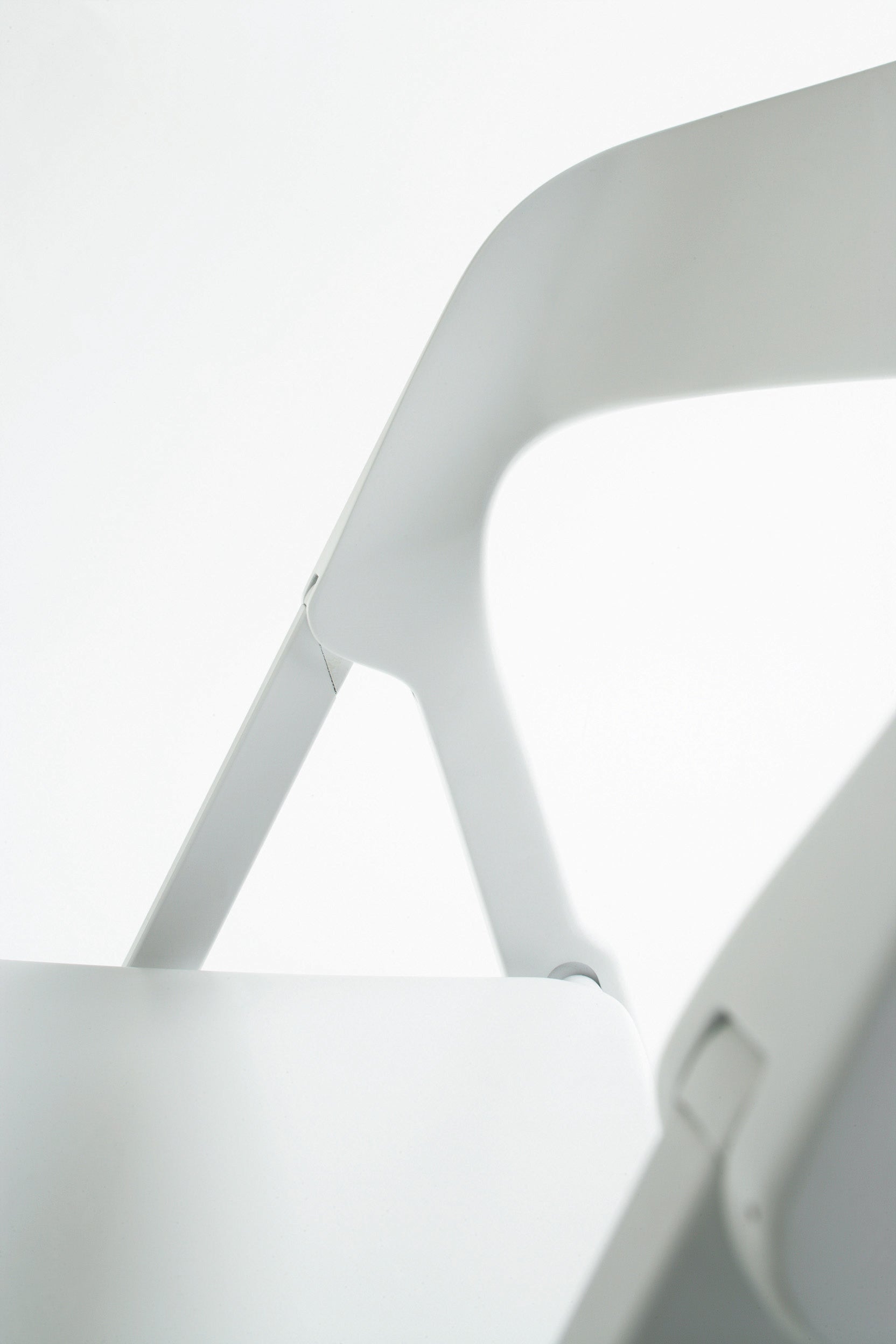 Casamania Bek Folding Chair - Lightweight Portable Indoor Outdoor Chair for Home, Camping, Picnics & Events