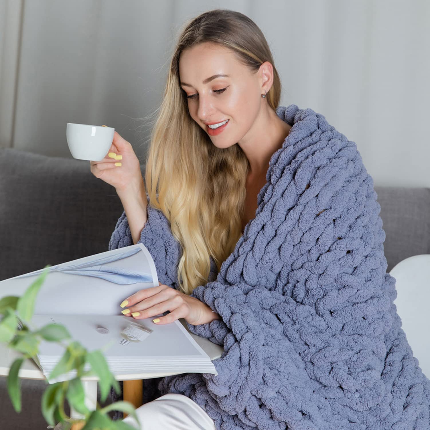 Alzoear Chunky Knit Throw Blanket - Soft Chenille Handmade Cozy Warm Blanket for Couch, Sofa, Bed & Home Decor - Perfect for Winter Nights & Living Room Relaxation (Storm Grey, 50x60 Inches)