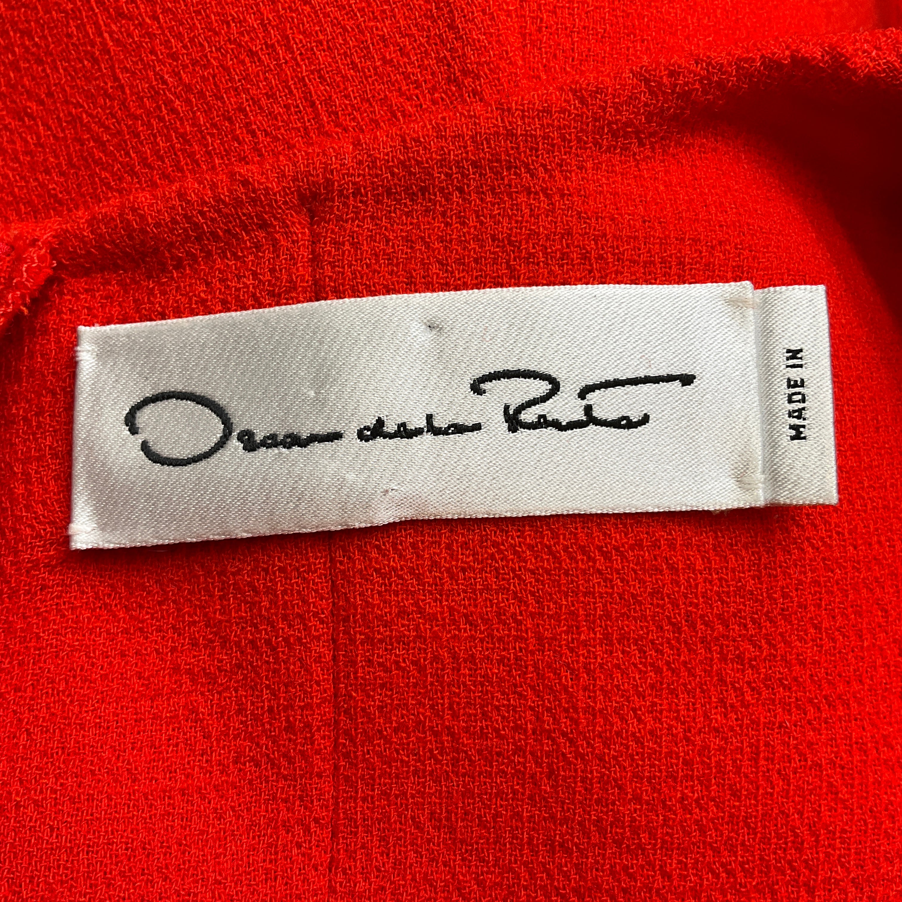 Oscar de la Renta Red 2020 Flared Wool Crepe Swing Dress - Elegant A-Line Midi Dress for Cocktail Parties, Weddings & Special Occasions