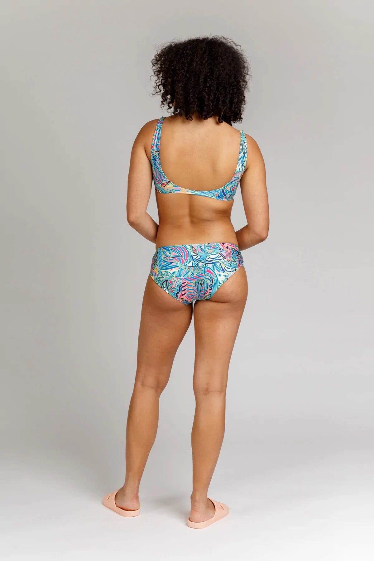 Megan Nielsen Cottesloe Swimsuit - Women's One Piece Bathing Suit for Beach & Pool - Stylish Swimwear for Summer Vacation & Water Activities