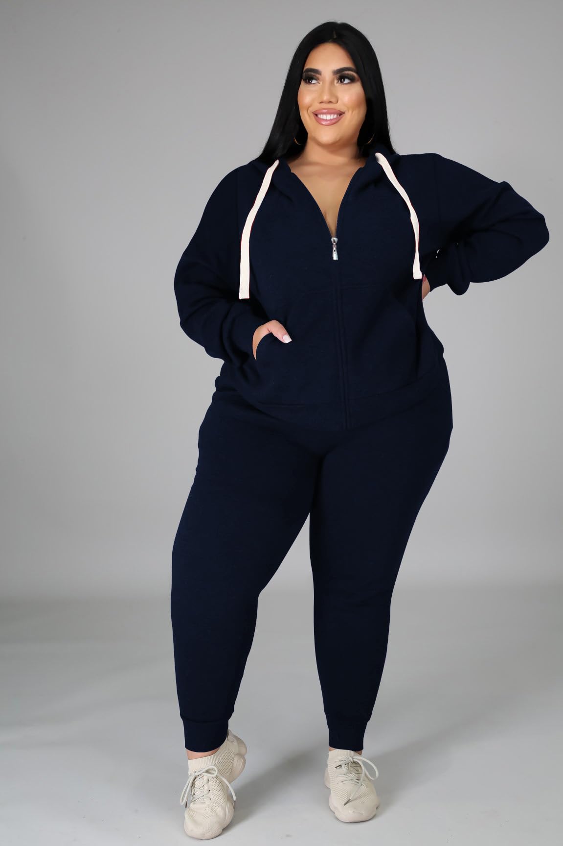 YeGine Women's Plus Size Two Piece Sweatsuit Set - Casual Long Sleeve Tracksuit with Pockets | Lounge Wear, Workout Outfit & Street Style Fashion
