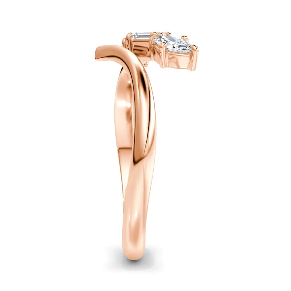 Exquisite Mixed Cut Three Stone Lab Grown Diamond Promise Ring - Perfect for Engagements, Anniversaries & Romantic Gifts