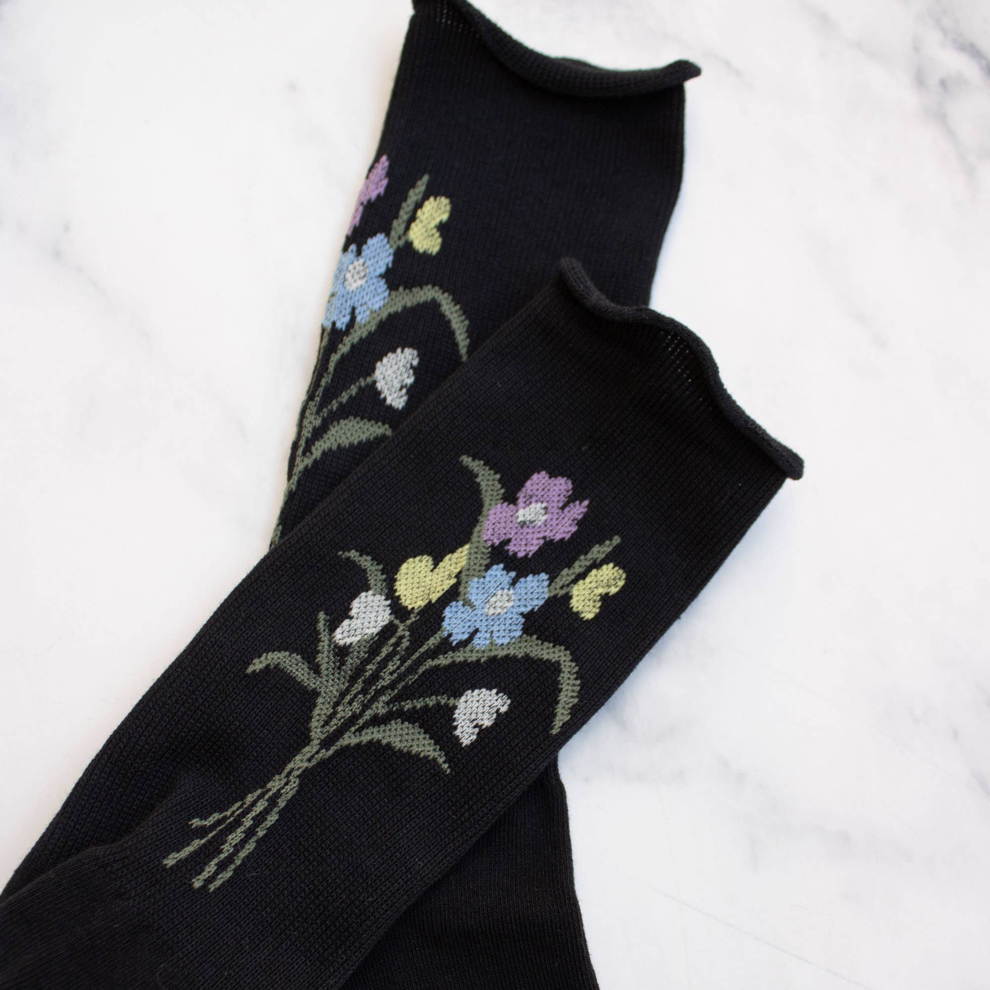 Black Flower Bouquet Socks for Women - Soft & Comfortable Ankle Socks - Perfect Gift for Her, Birthday, Anniversary, or Everyday Wear