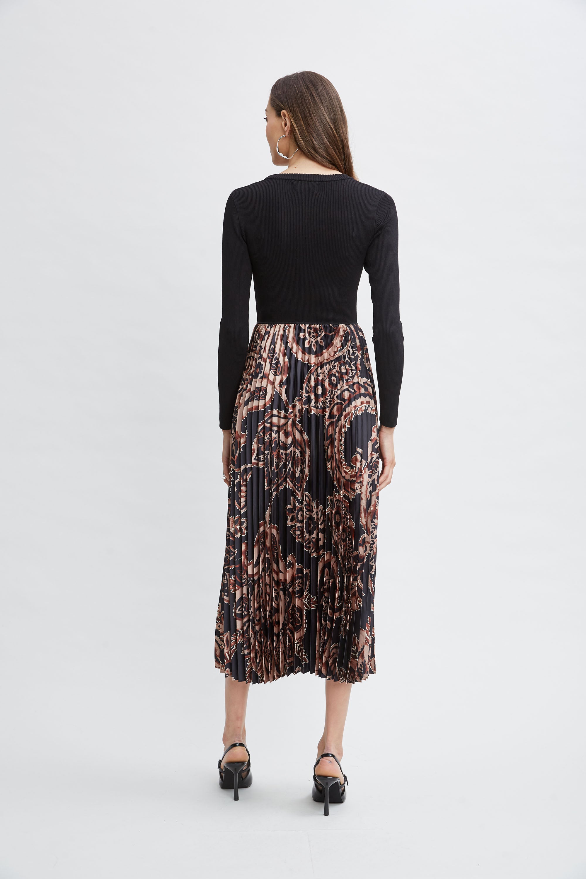 Elegant Paisley Print Pleated Midi Dress for Women | Flowy Summer & Spring Dress | Perfect for Weddings, Parties & Office Wear