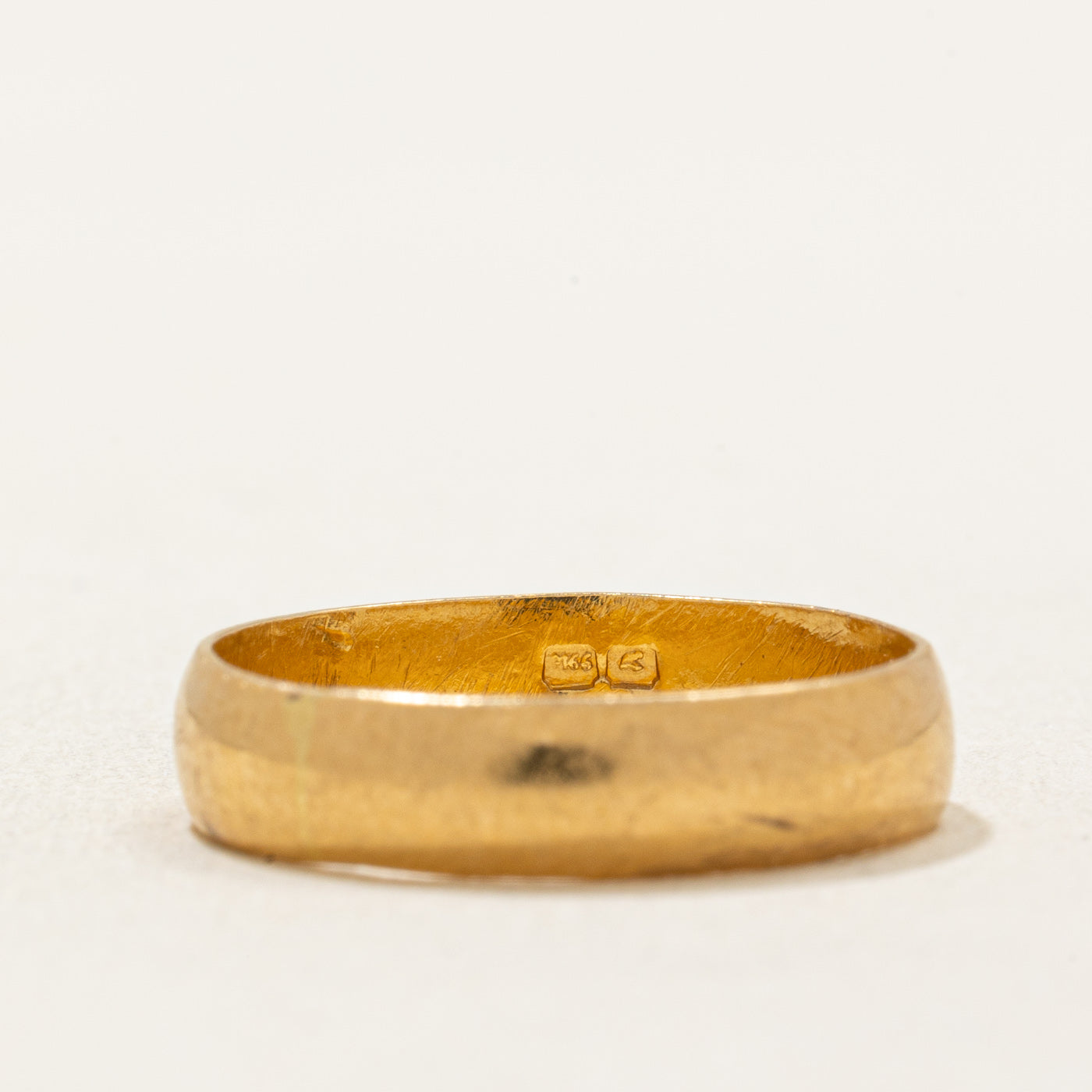 22K Yellow Gold Wedding Band for Women - Kuwait Hallmarked, 4.25mm Wide, Size 5.25 - Perfect for Engagement Rings, Anniversary Gifts & Bridal Jewelry