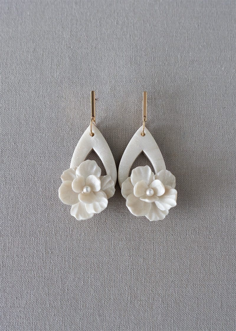 Willow Floral Earrings - Handmade Bohemian Dangle Earrings for Women, Lightweight Gold-Tone Leaf Design - Perfect for Weddings, Parties & Everyday Wear