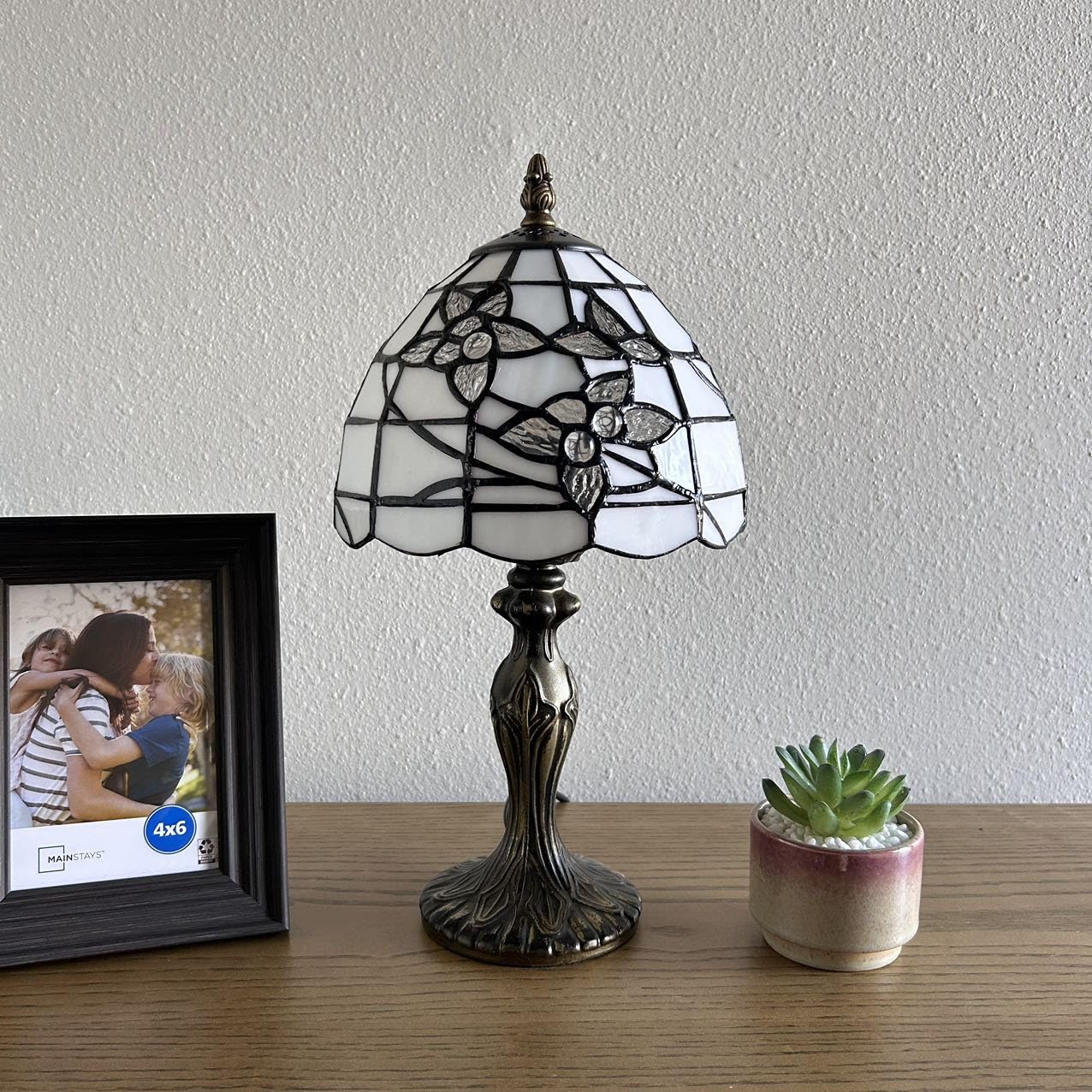Tiffany Style Mini Table Lamp - White Stained Glass with Floral Design, Pull Chain Switch, Includes LED Bulb - Perfect for Bedroom Nightstand, Living Room Side Table, Office Desk (8