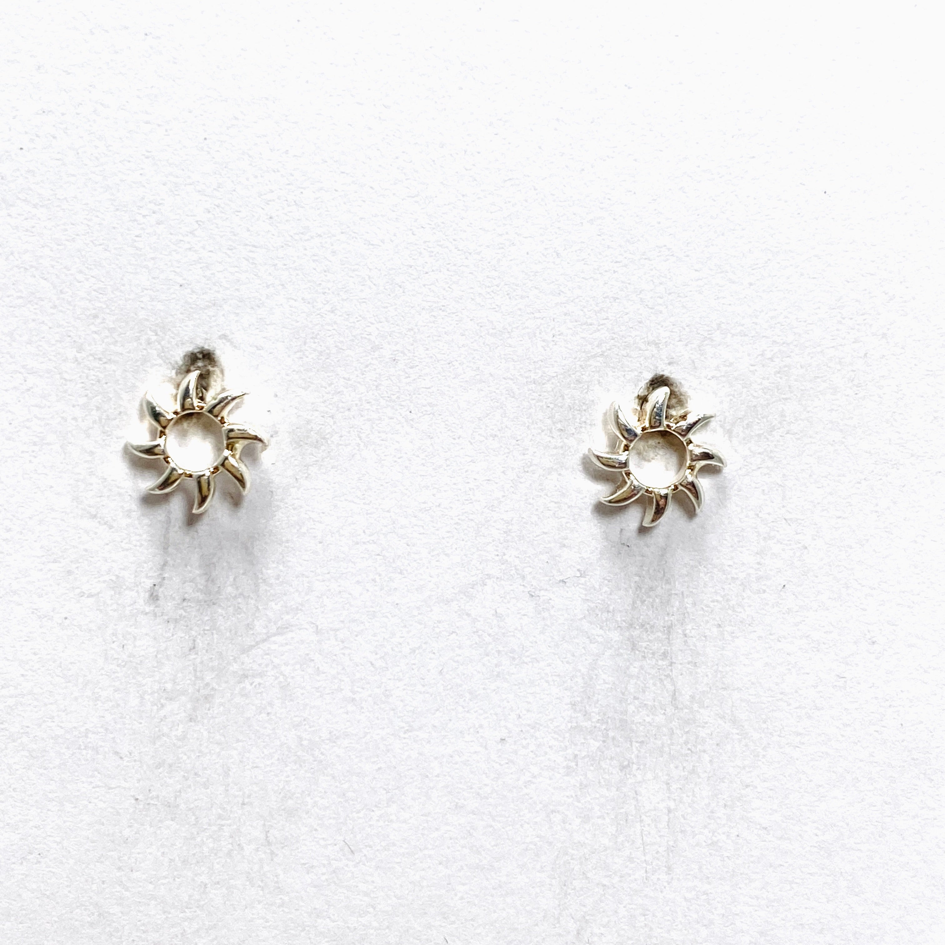 925 Sterling Silver Sun Stud Earrings for Women - SE1060 - Perfect for Everyday Wear, Parties & Gifts