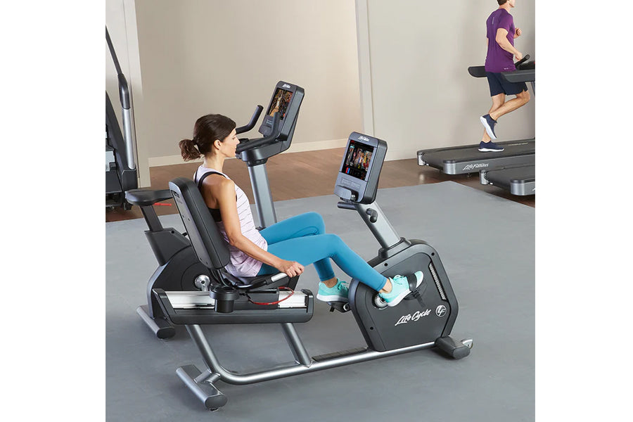 Life Fitness Club Series Plus Recumbent Exercise Bike - Low-Impact Cardio Workout for Home & Commercial Gyms