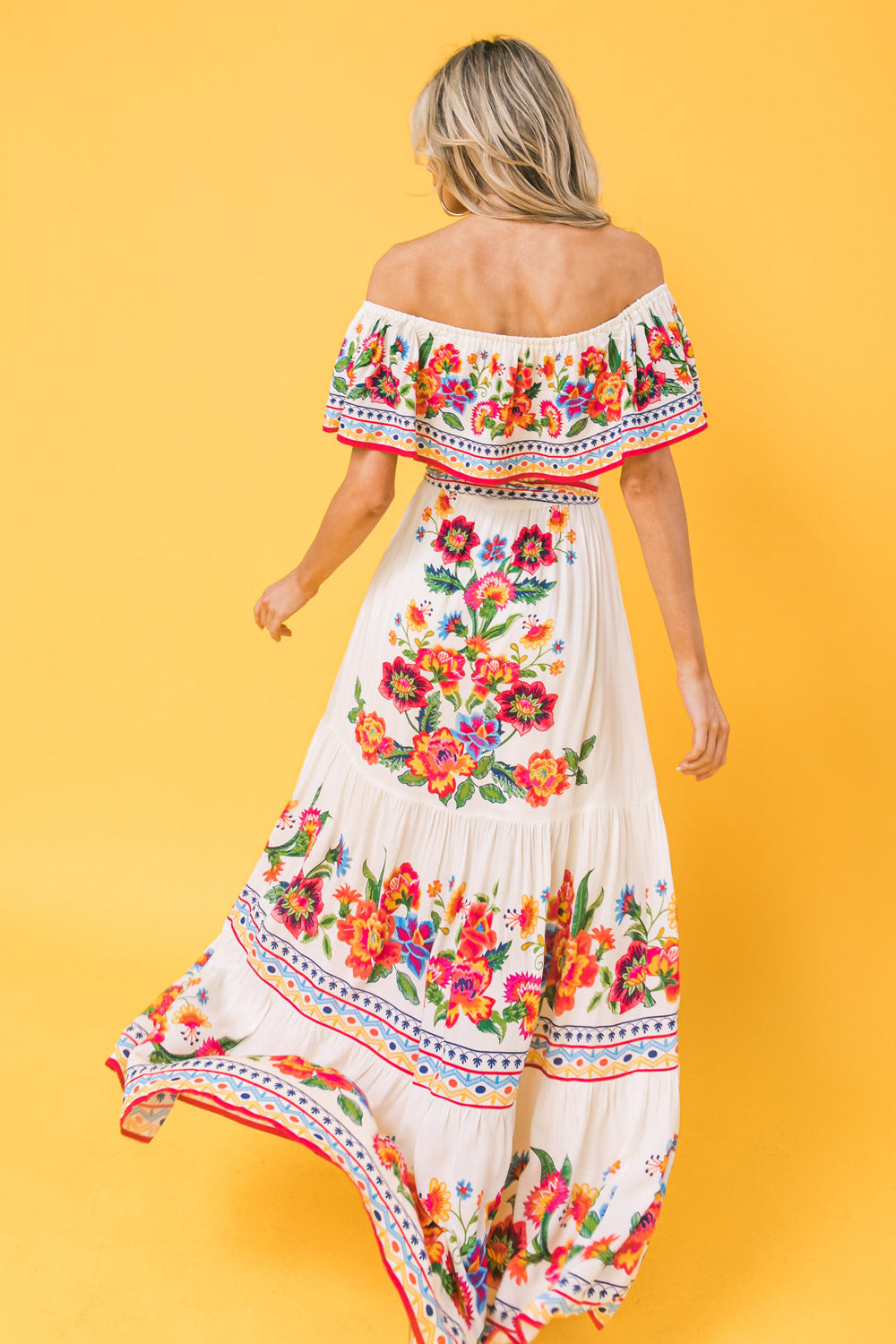 Elegant Poetic Love Print Maxi Dress - Flowy Long Summer Dress for Women - Perfect for Beach Vacations, Date Nights & Outdoor Parties