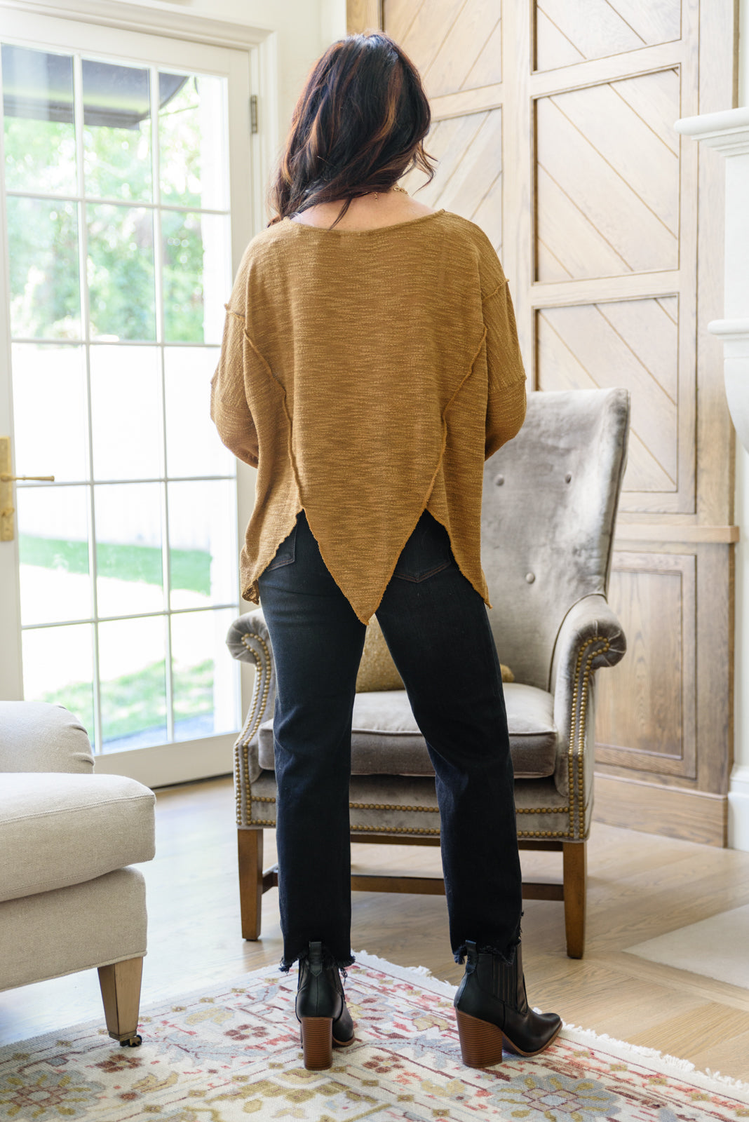 Stylish Lightweight Sweater for Women - Soft Comfortable Knit Pullover - Perfect for Casual Outfits, Office Wear & Fall Layering