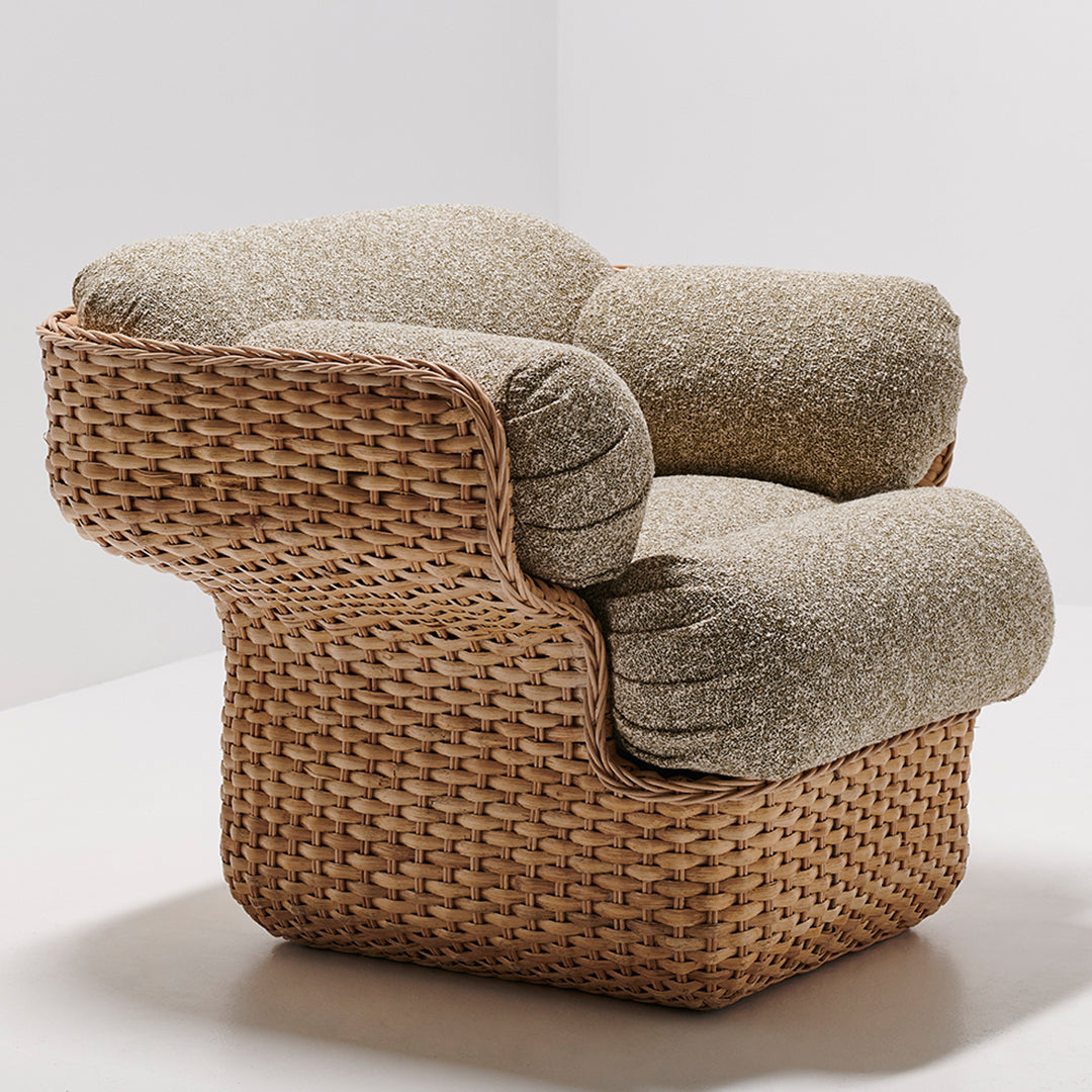 Premium Wicker Basket Lounge Chair for Patio, Outdoor & Garden - Comfortable Rattan Hanging Egg Chair with Cushion - Perfect for Relaxing, Reading & Sunbathing