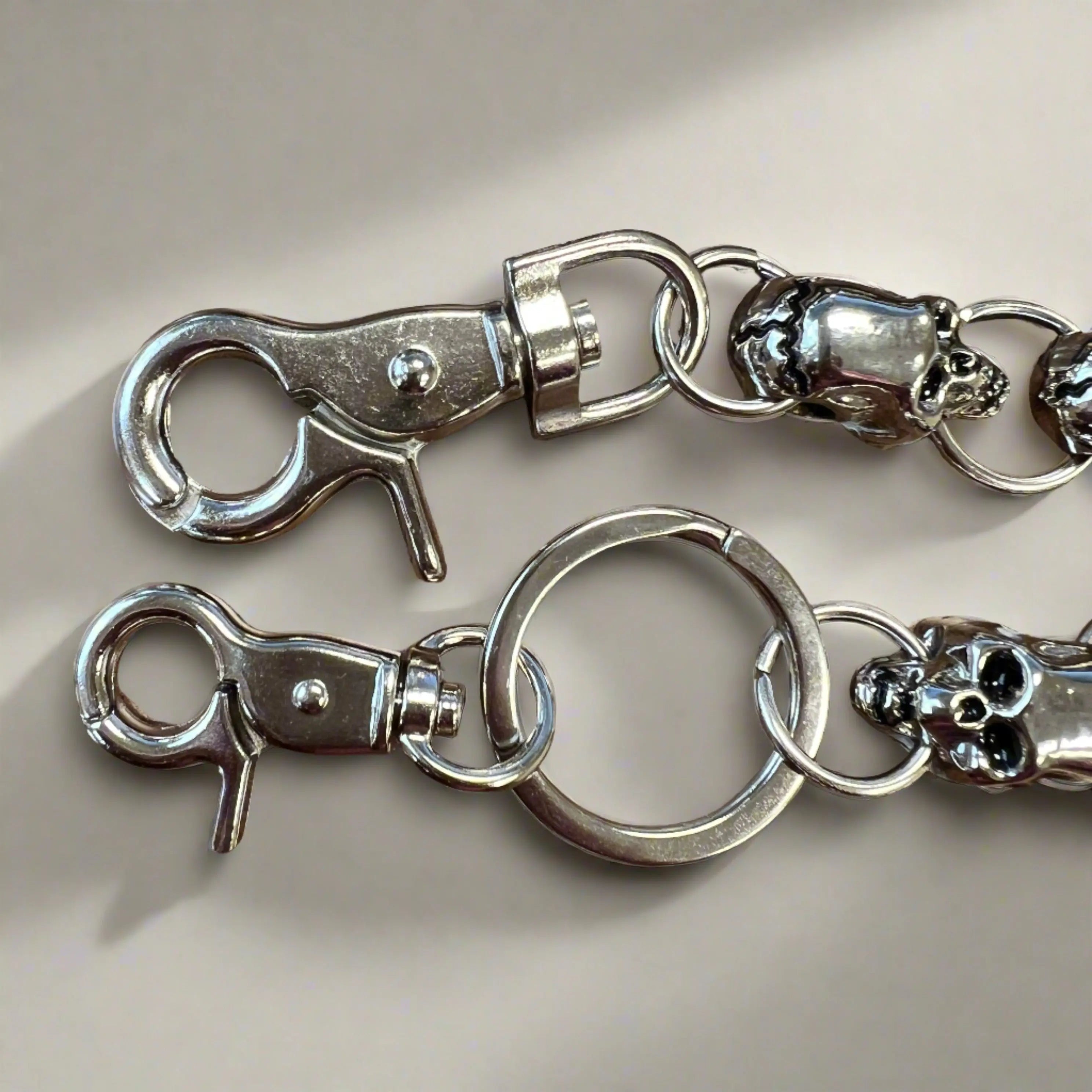 Men's Stylish Biker Chain Necklace - Heavy Duty Stainless Steel Punk Rock Jewelry for Motorcycle Enthusiasts - Perfect for Biker Gangs, Concerts & Edgy Fashion